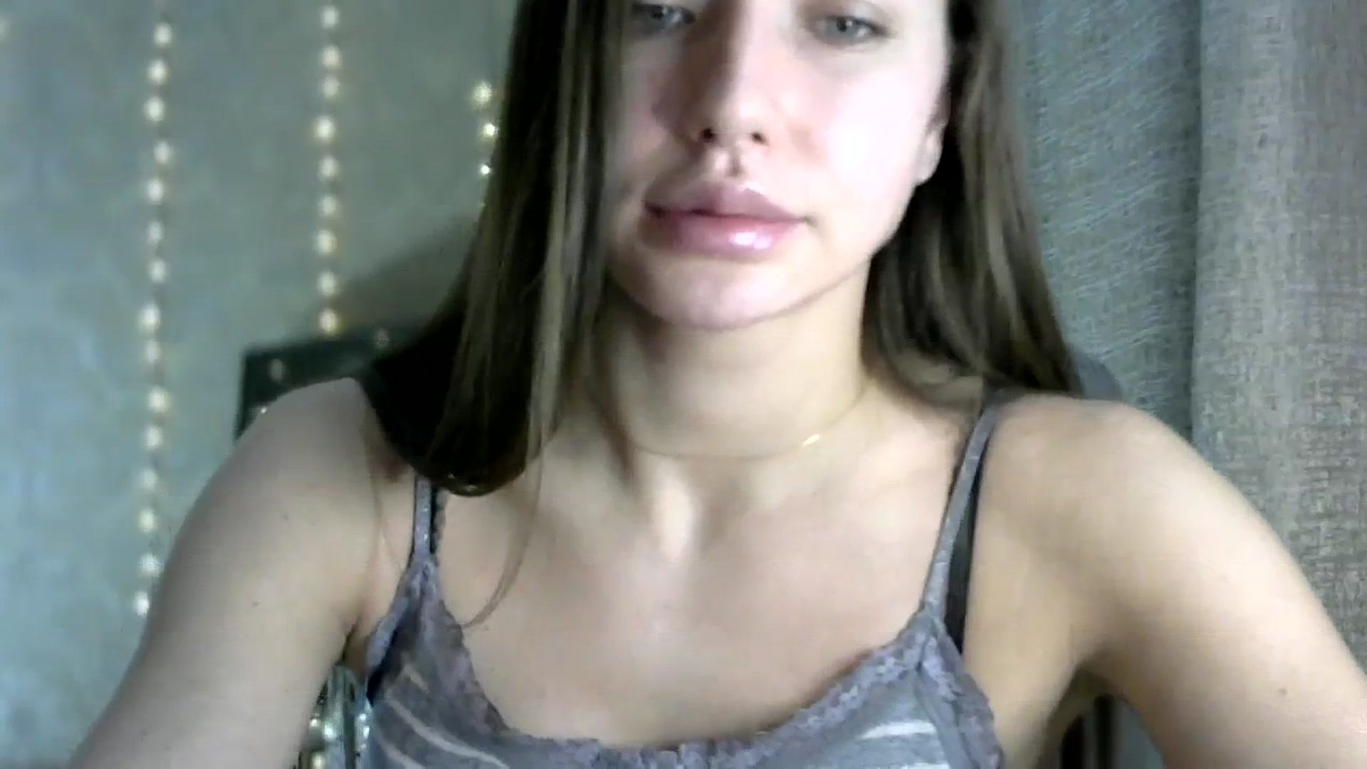 Gallery image thumbnail from bemyfriends's myfreecams stream on, 12/03/2023, 23:27 image 10 of 20