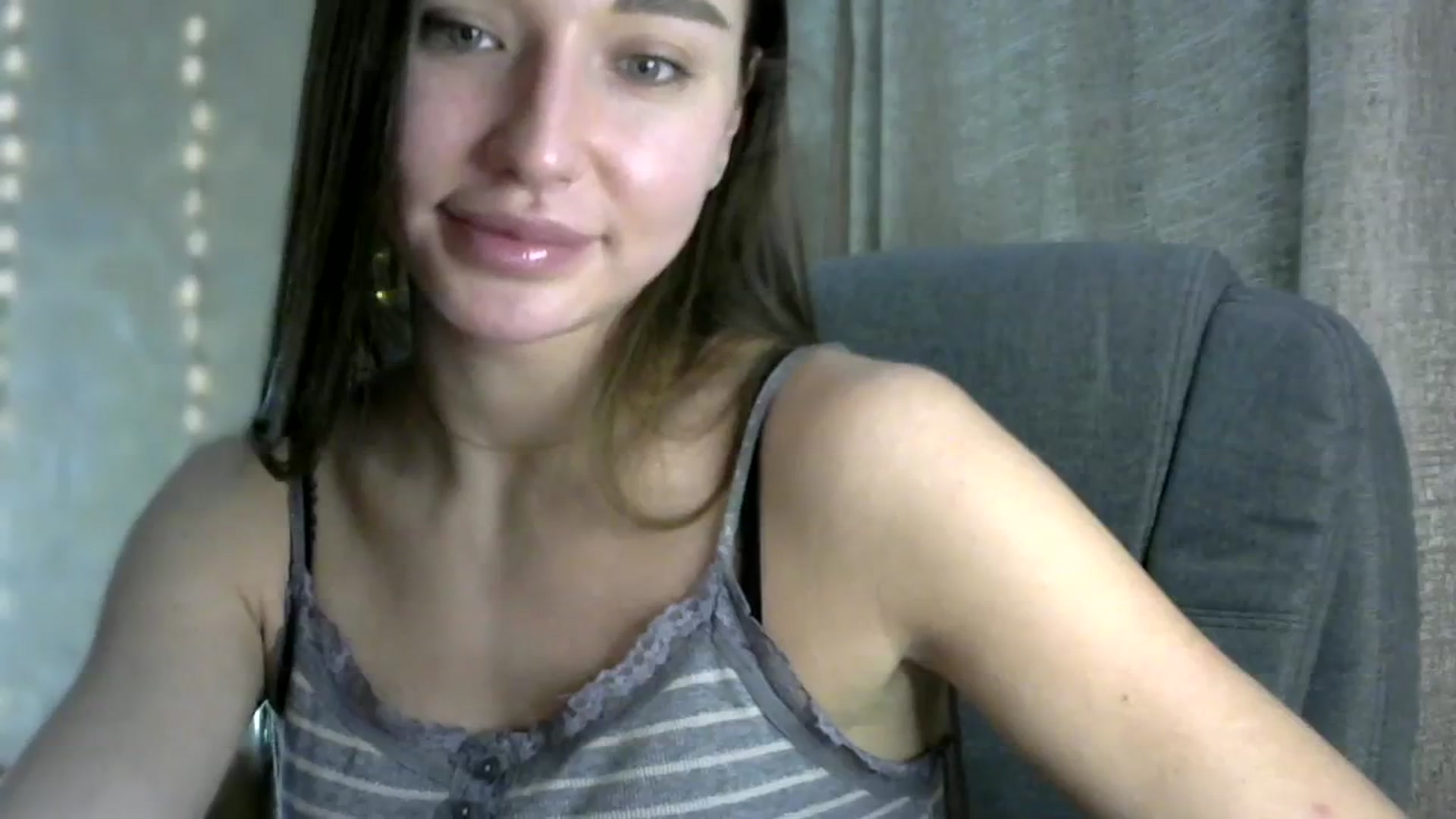 Gallery image thumbnail from bemyfriends's myfreecams stream on, 12/03/2023, 23:27 image 3 of 20