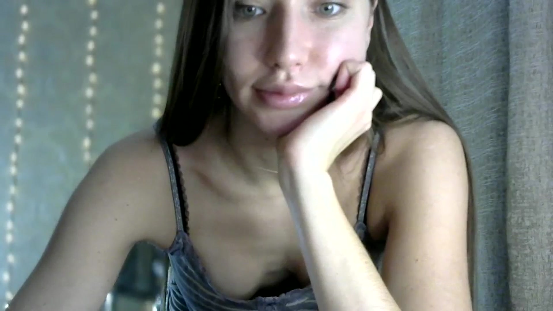 Gallery image thumbnail from bemyfriends's myfreecams stream on, 12/03/2023, 23:27 image 4 of 20