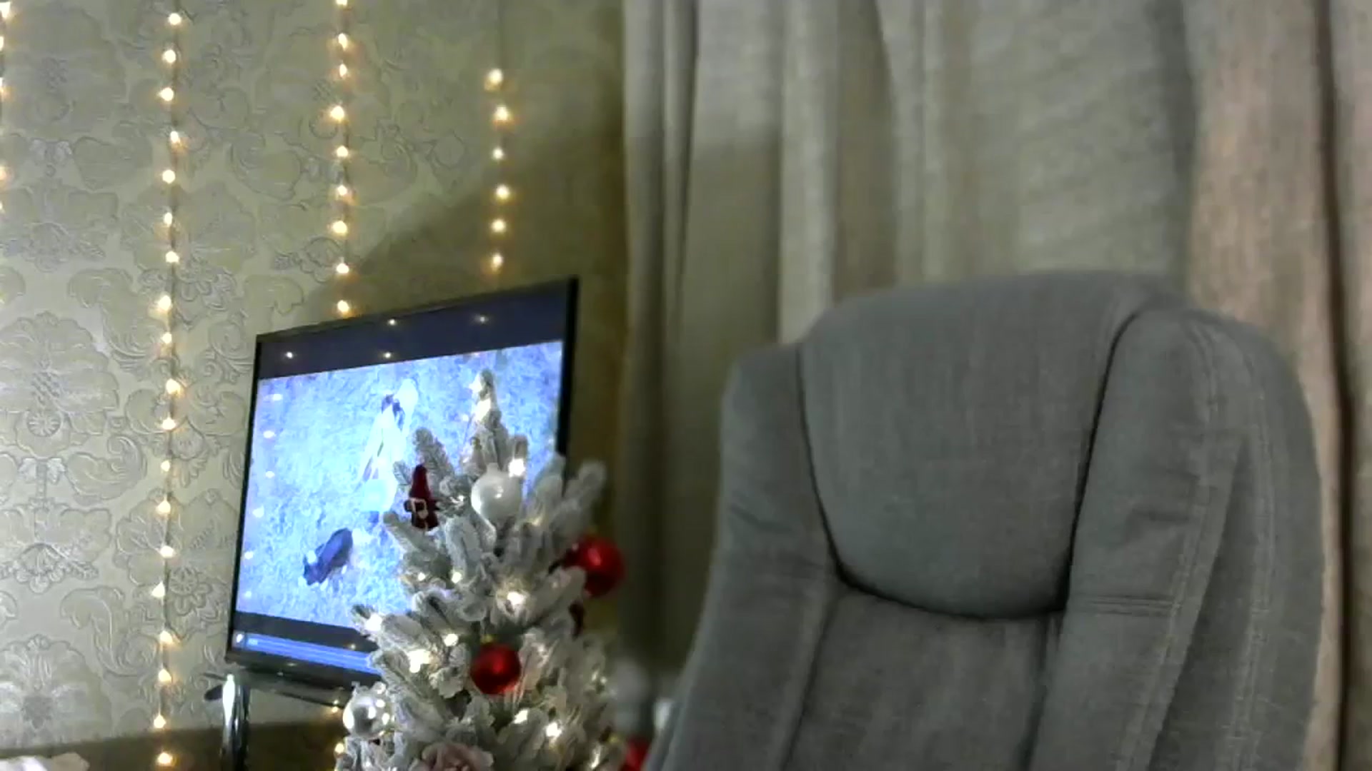 Gallery image thumbnail from bemyfriends's myfreecams stream on, 12/06/2023, 24:01 image 11 of 20