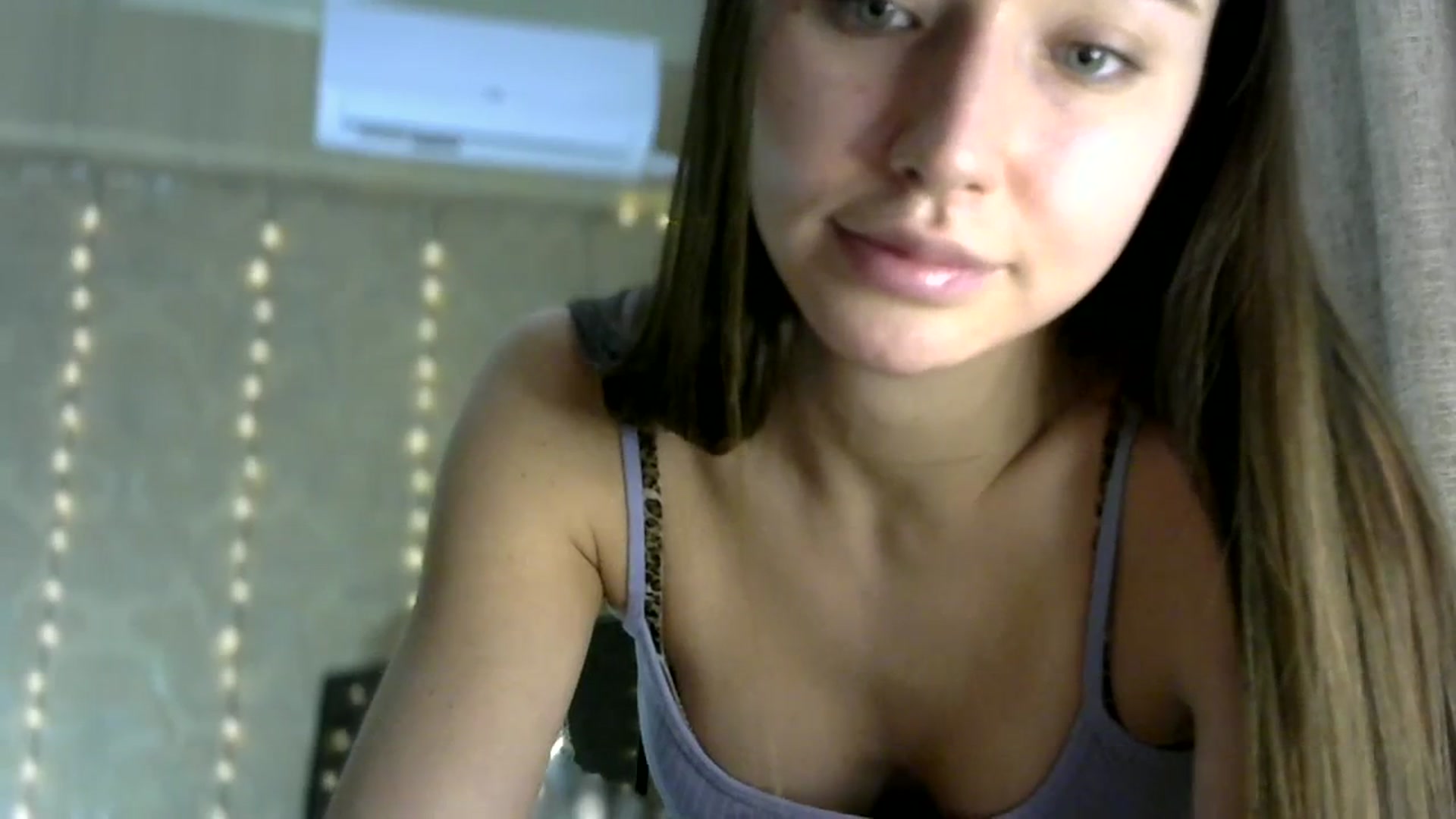 Gallery image thumbnail from bemyfriends's myfreecams stream on, 12/07/2023, 01:45 image 14 of 20