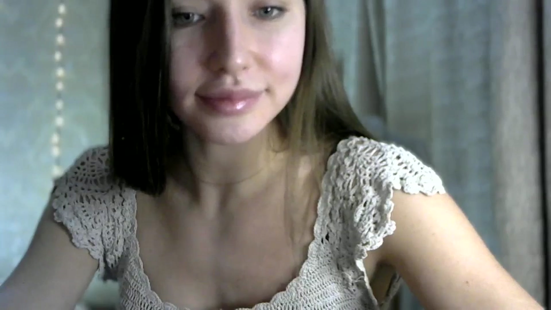 Gallery image thumbnail from bemyfriends's myfreecams stream on, 12/12/2023, 24:28 image 10 of 20