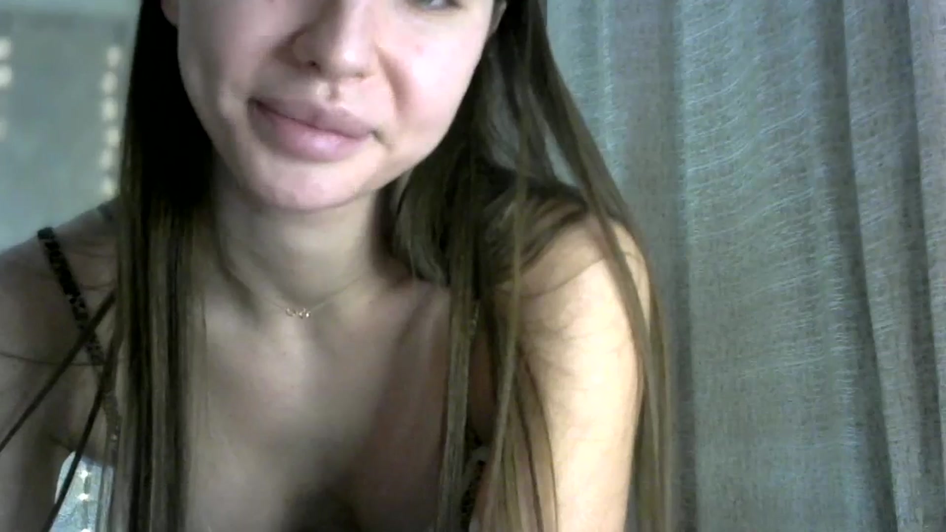 Gallery image thumbnail from bemyfriends's myfreecams stream on, 12/17/2023, 01:14 image 14 of 20