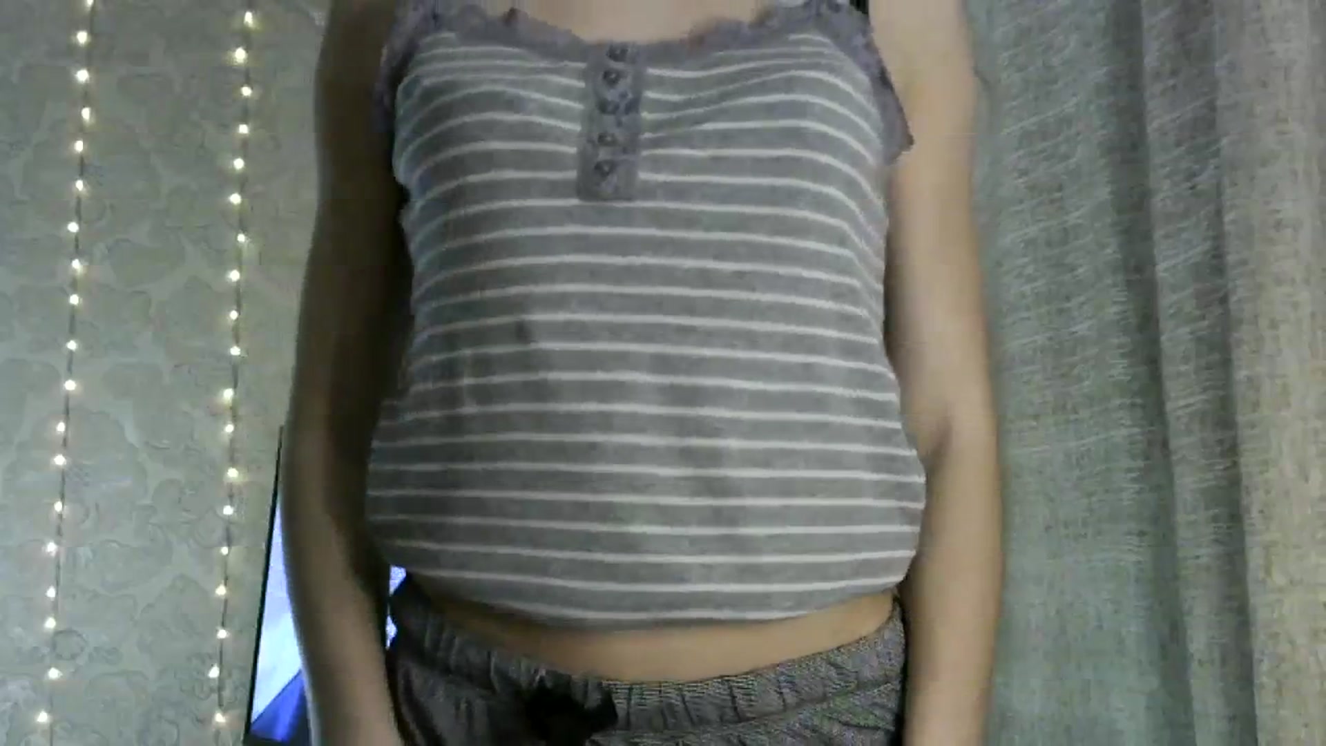 Gallery image thumbnail from bemyfriends's myfreecams stream on, 12/18/2023, 01:04 image 12 of 20