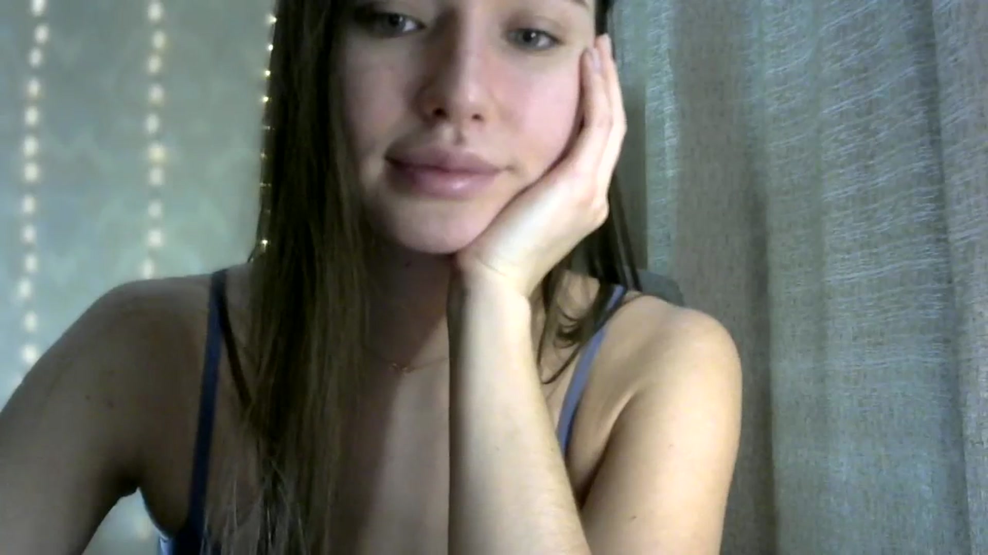 Gallery image thumbnail from bemyfriends's myfreecams stream on, 12/20/2023, 24:50 image 17 of 20