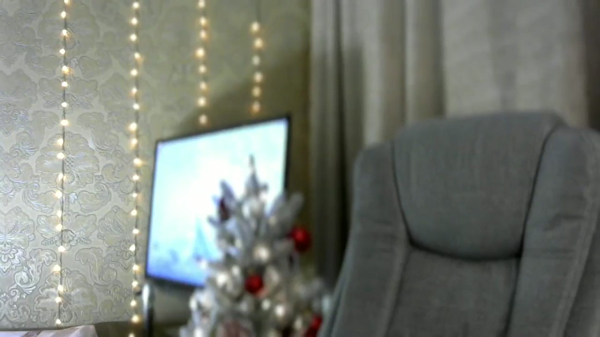 Gallery image thumbnail from bemyfriends's myfreecams stream on, 12/22/2023, 23:23 image 13 of 20