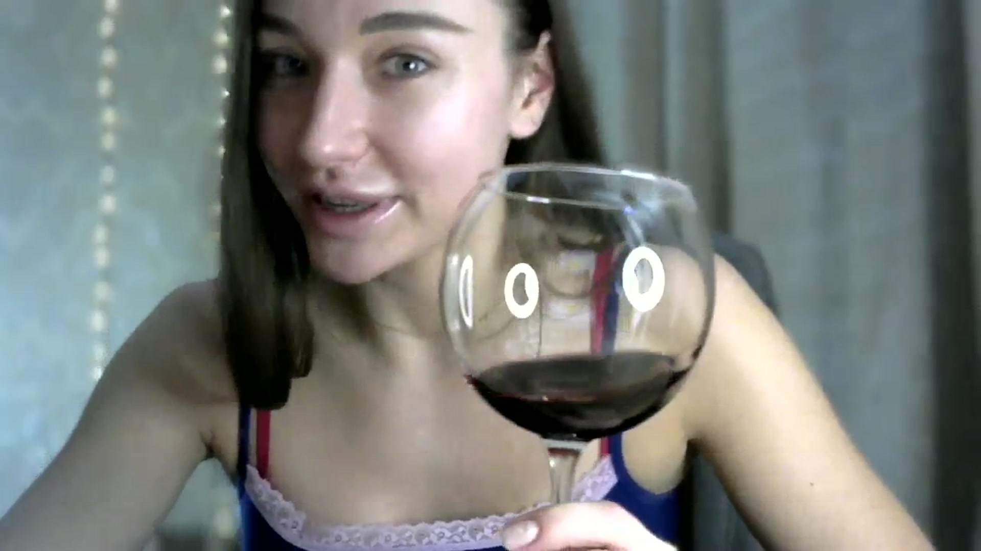 Gallery image thumbnail from bemyfriends's myfreecams stream on, 12/23/2023, 04:22 image 8 of 20
