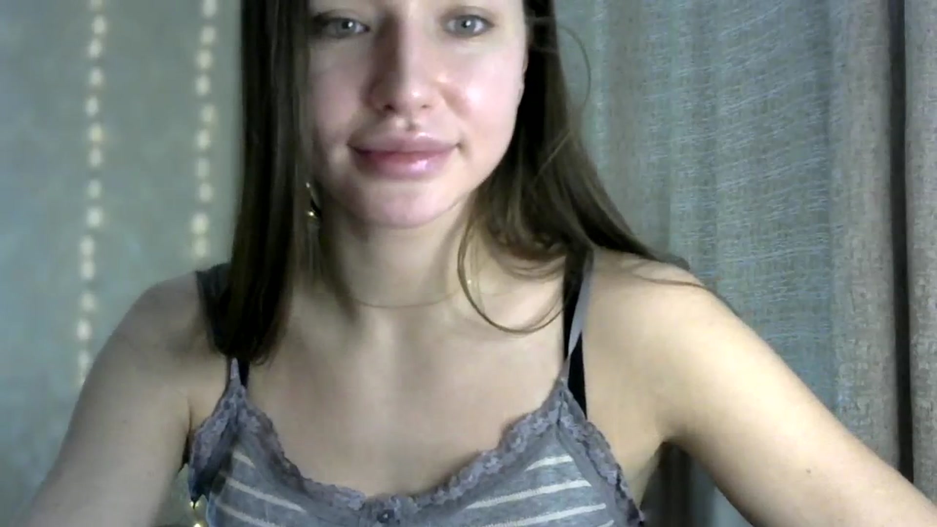Gallery image thumbnail from bemyfriends's myfreecams stream on, 12/27/2023, 23:57 image 2 of 20