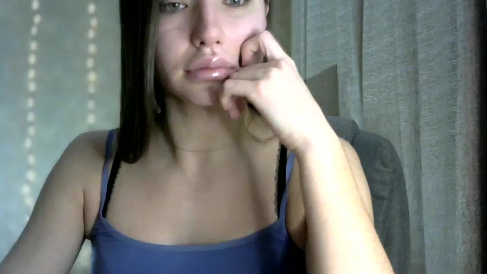 Gallery image thumbnail from bemyfriends's myfreecams stream on, 12/30/2023, 24:02 image 2 of 20