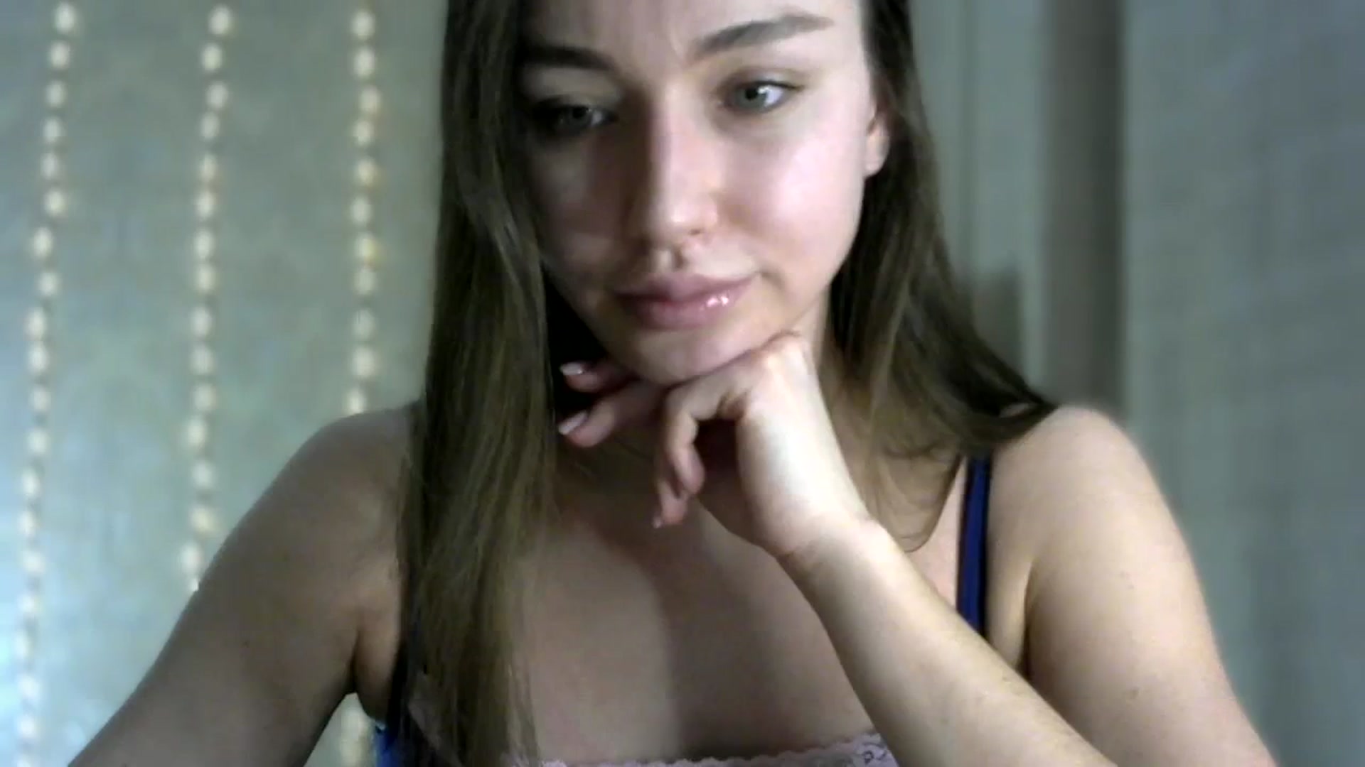 Gallery image thumbnail from bemyfriends's myfreecams stream on, 03/18/2024, 23:27 image 4 of 20