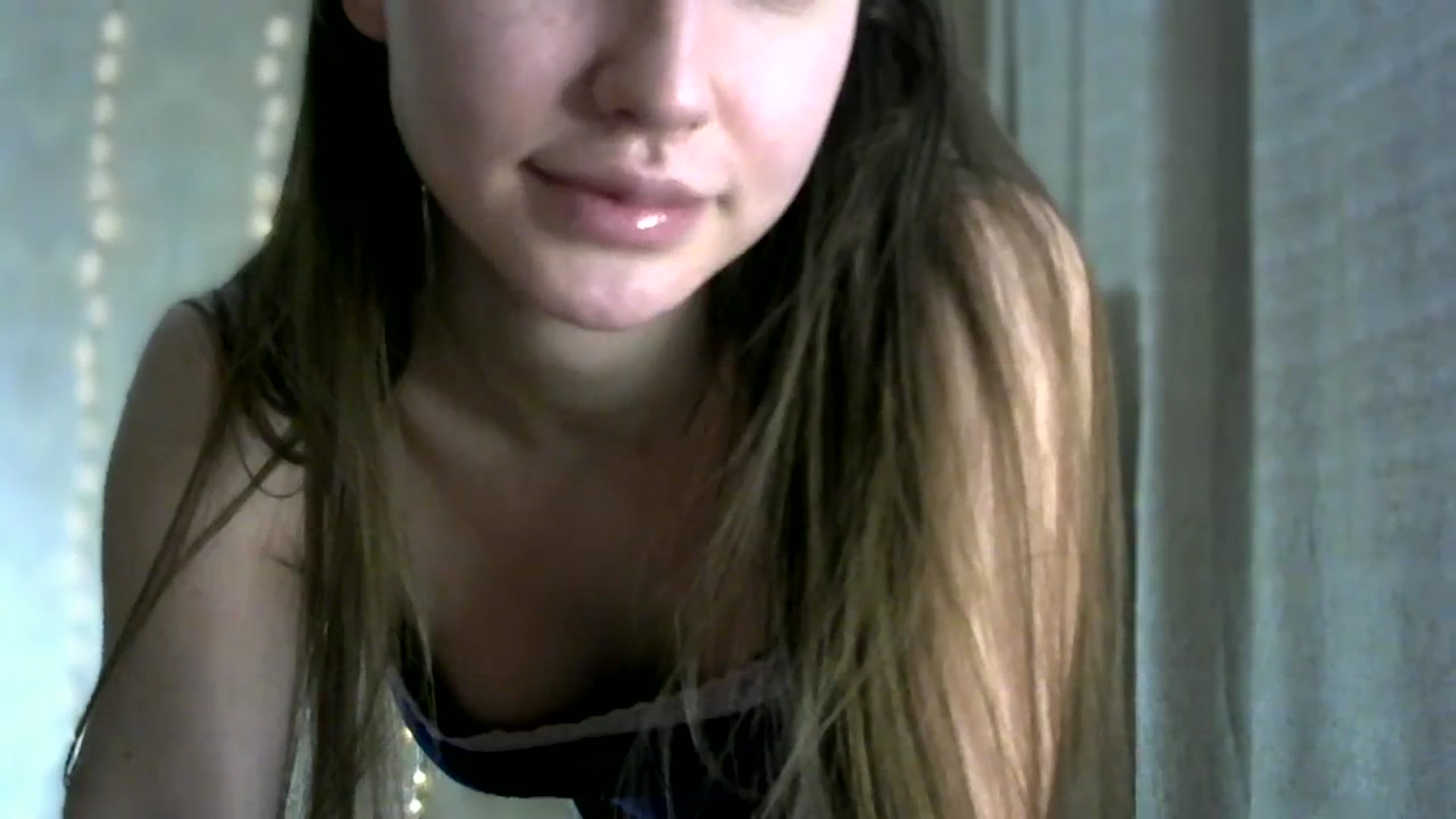 Gallery image thumbnail from bemyfriends's myfreecams stream on, 03/18/2024, 23:27 image 14 of 20