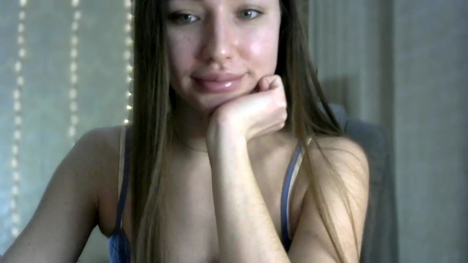 Gallery image thumbnail from bemyfriends's myfreecams stream on, 03/25/2024, 24:35 image 2 of 20