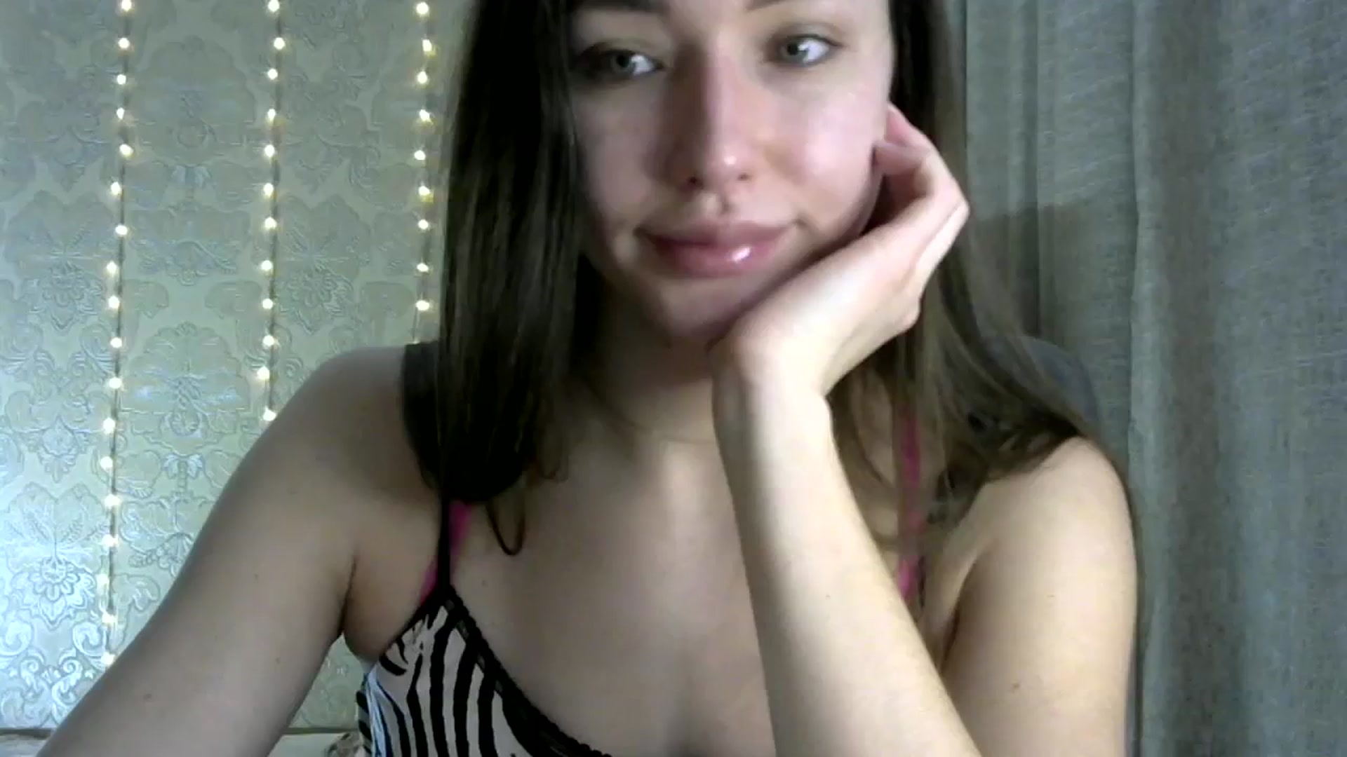 Gallery image thumbnail from bemyfriends's myfreecams stream on, 03/28/2024, 24:01 image 1 of 20