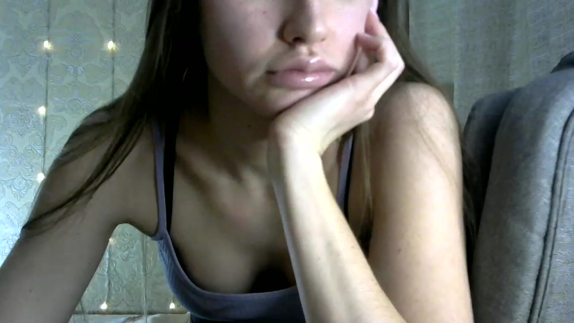 Gallery image thumbnail from bemyfriends's myfreecams stream on, 03/31/2024, 24:20 image 10 of 20