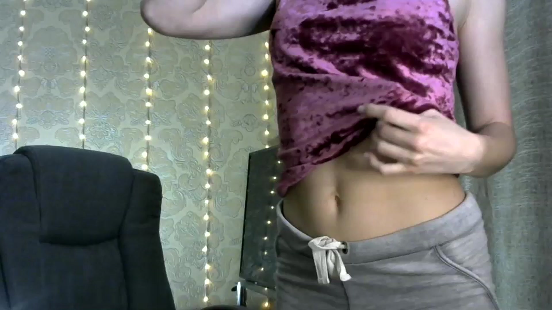 Gallery image thumbnail from bemyfriends's myfreecams stream on, 04/03/2024, 23:54 image 1 of 20