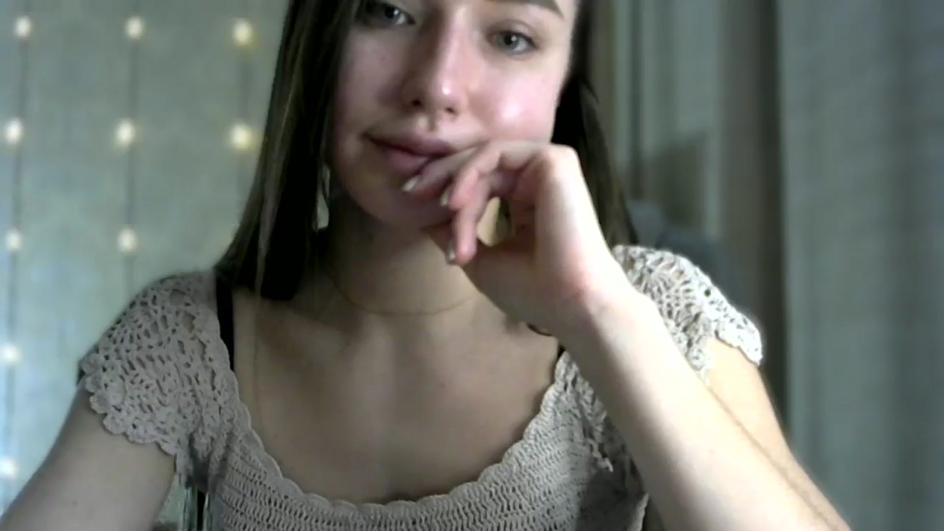 Gallery image thumbnail from bemyfriends's myfreecams stream on, 05/03/2024, 23:45 image 14 of 20