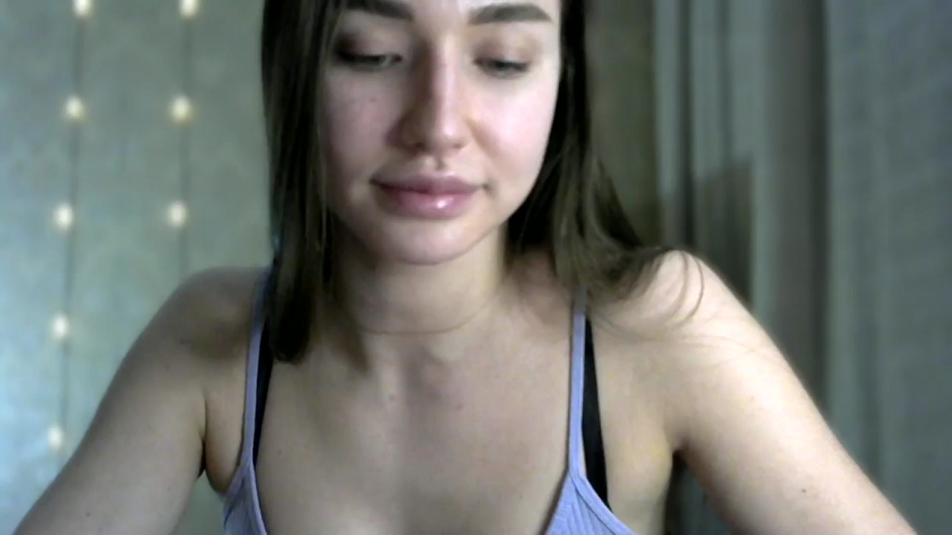 Gallery image thumbnail from bemyfriends's myfreecams stream on, 05/08/2024, 23:57 image 14 of 20