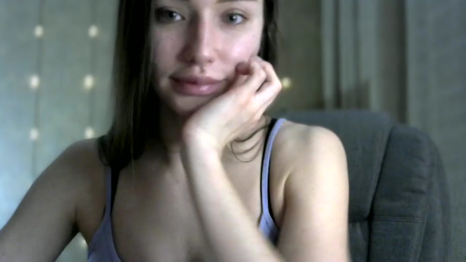 Gallery image thumbnail from bemyfriends's myfreecams stream on, 05/08/2024, 23:57 image 10 of 20