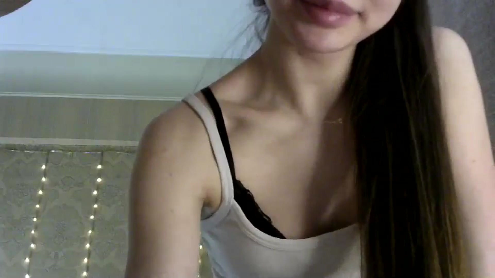 Gallery image thumbnail from bemyfriends's myfreecams stream on, 05/19/2024, 24:05 image 4 of 20