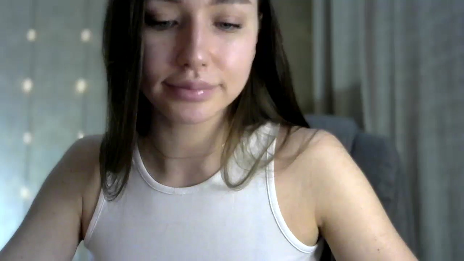 Gallery image thumbnail from bemyfriends's myfreecams stream on, 06/14/2024, 21:56 image 12 of 20