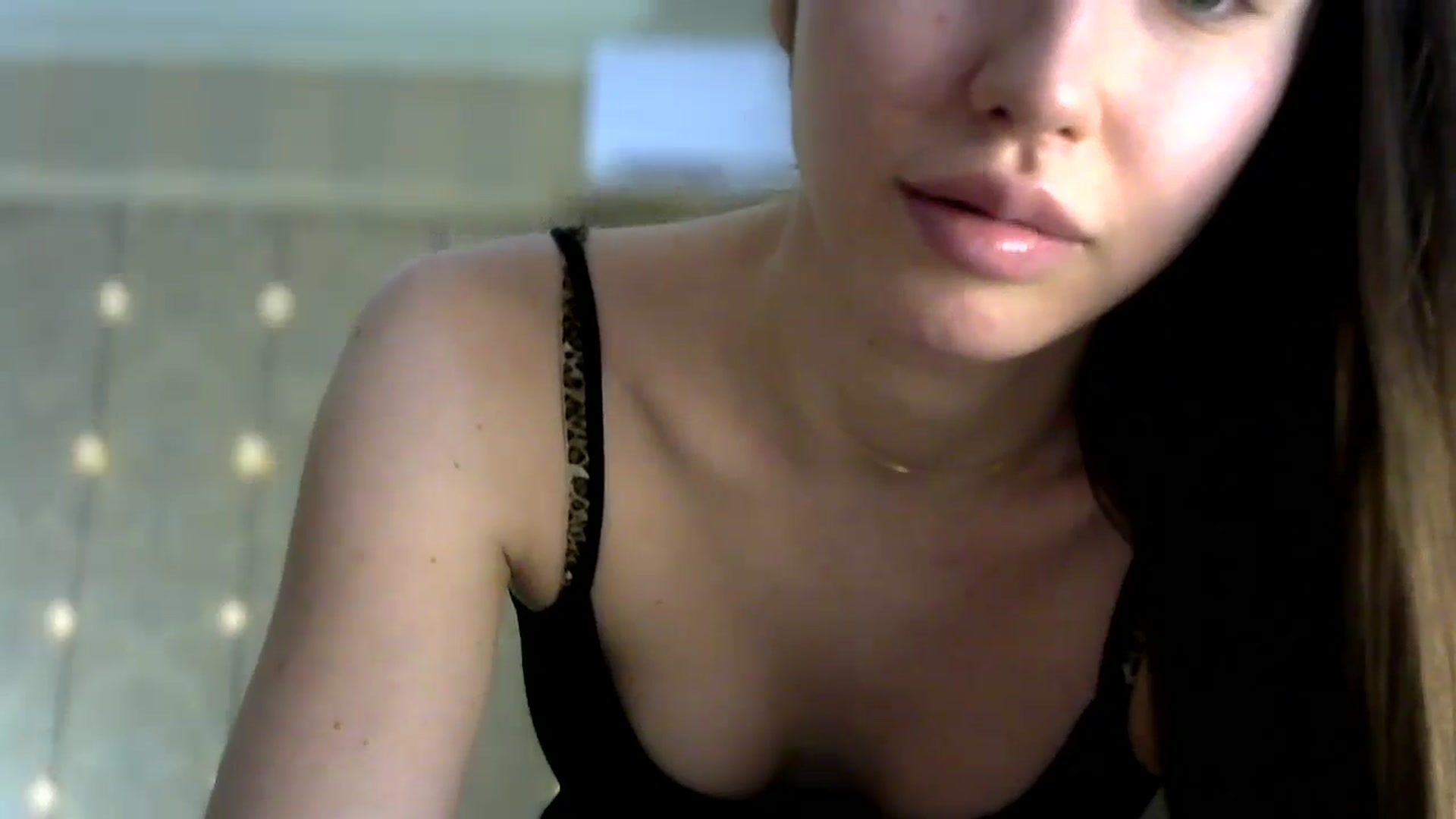 Gallery image thumbnail from bemyfriends's myfreecams stream on, 06/18/2024, 22:01 image 14 of 20