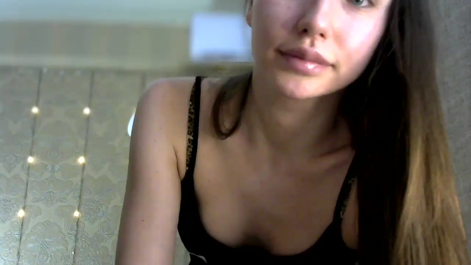 Gallery image thumbnail from bemyfriends's myfreecams stream on, 06/18/2024, 22:01 image 20 of 20