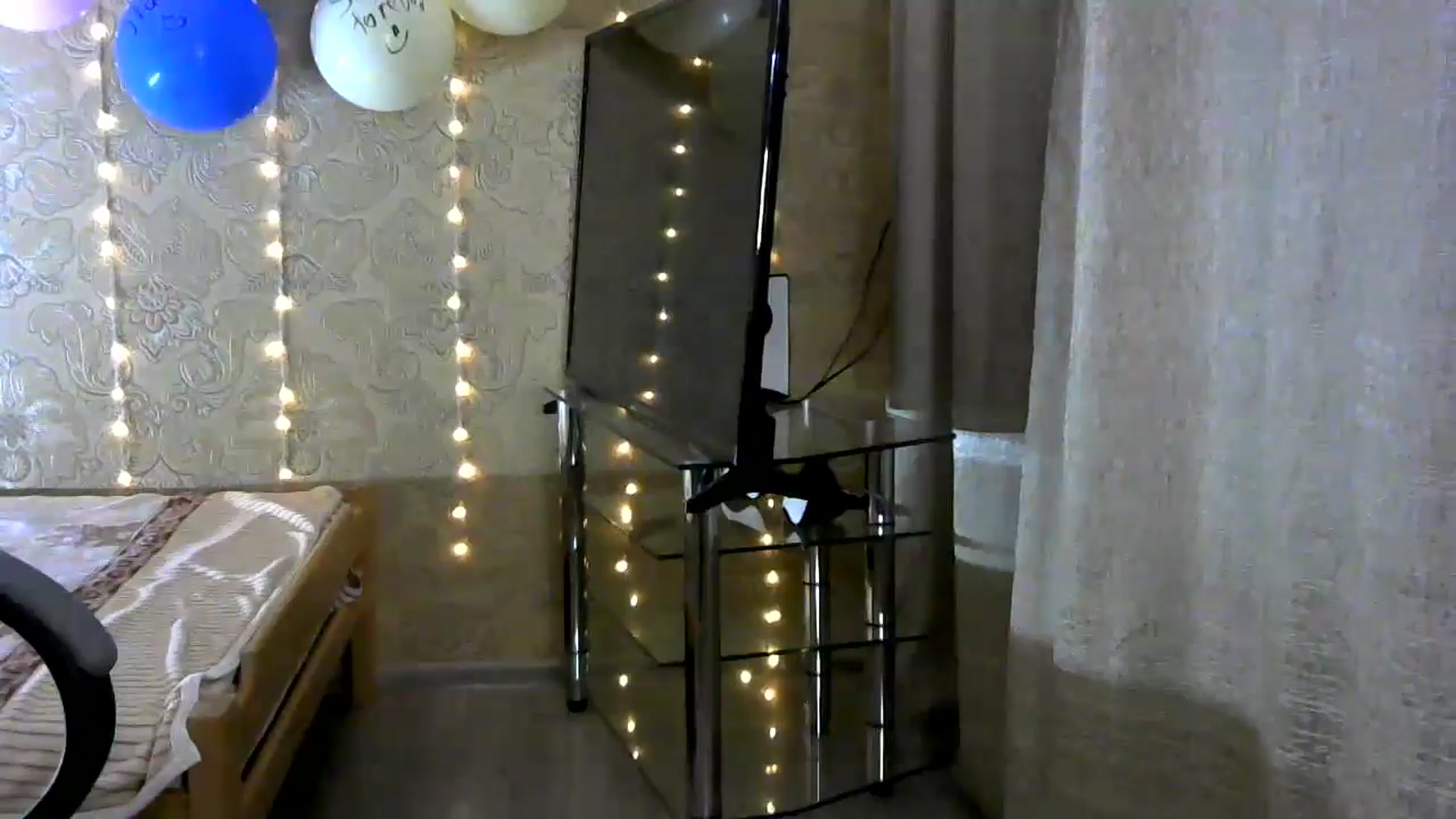 Gallery image thumbnail from bemyfriends's myfreecams stream on, 07/19/2024, 23:31 image 8 of 20
