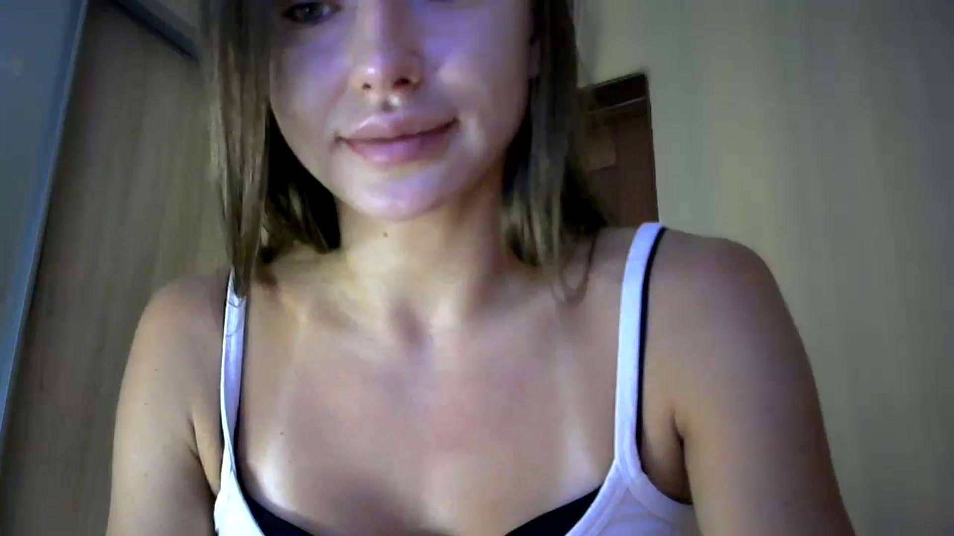 Gallery image thumbnail from bemyfriends's myfreecams stream on, 08/31/2024, 23:10 image 6 of 20