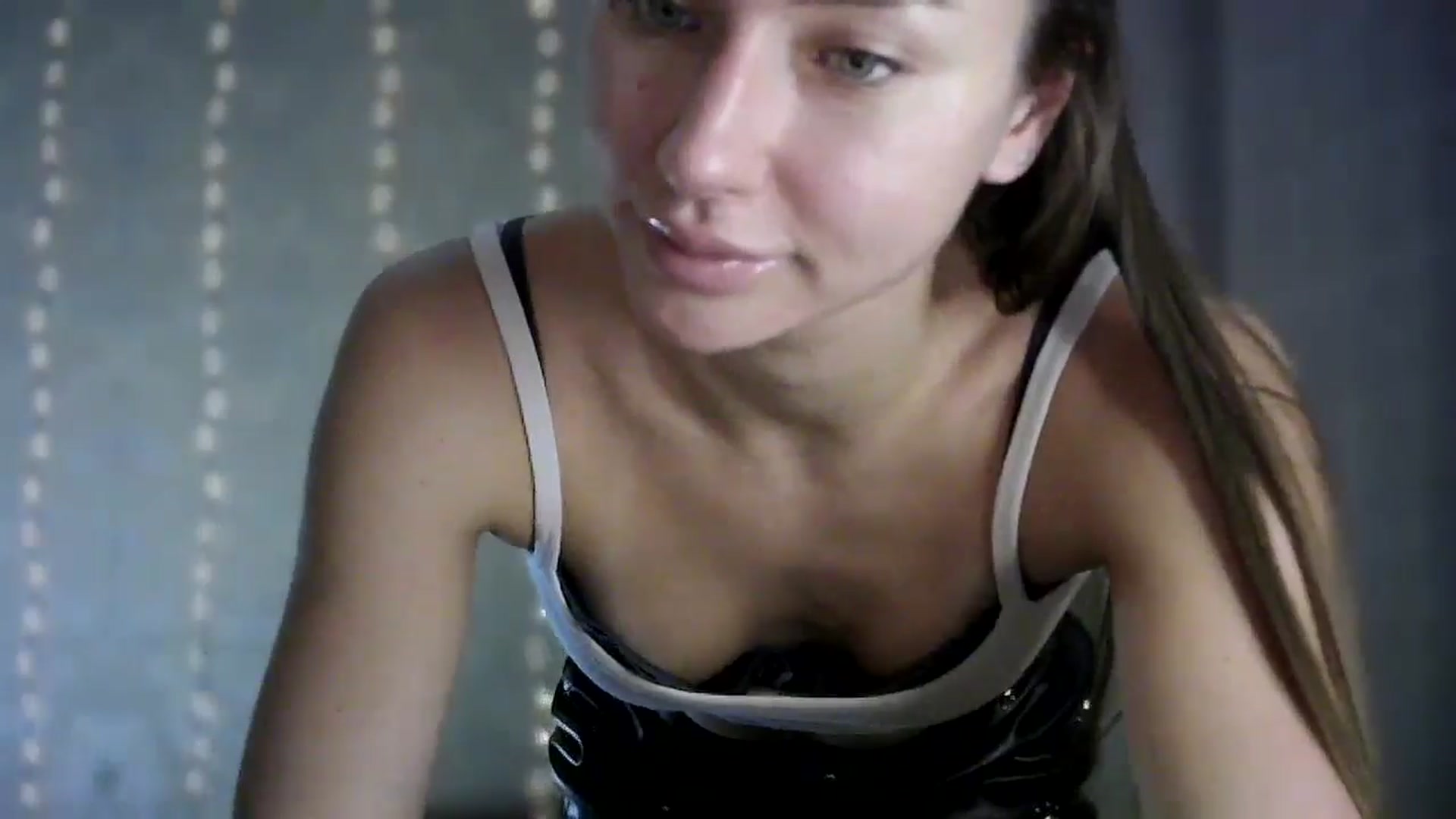Gallery image thumbnail from bemyfriends's myfreecams stream on, 10/19/2024, 23:13 image 14 of 20