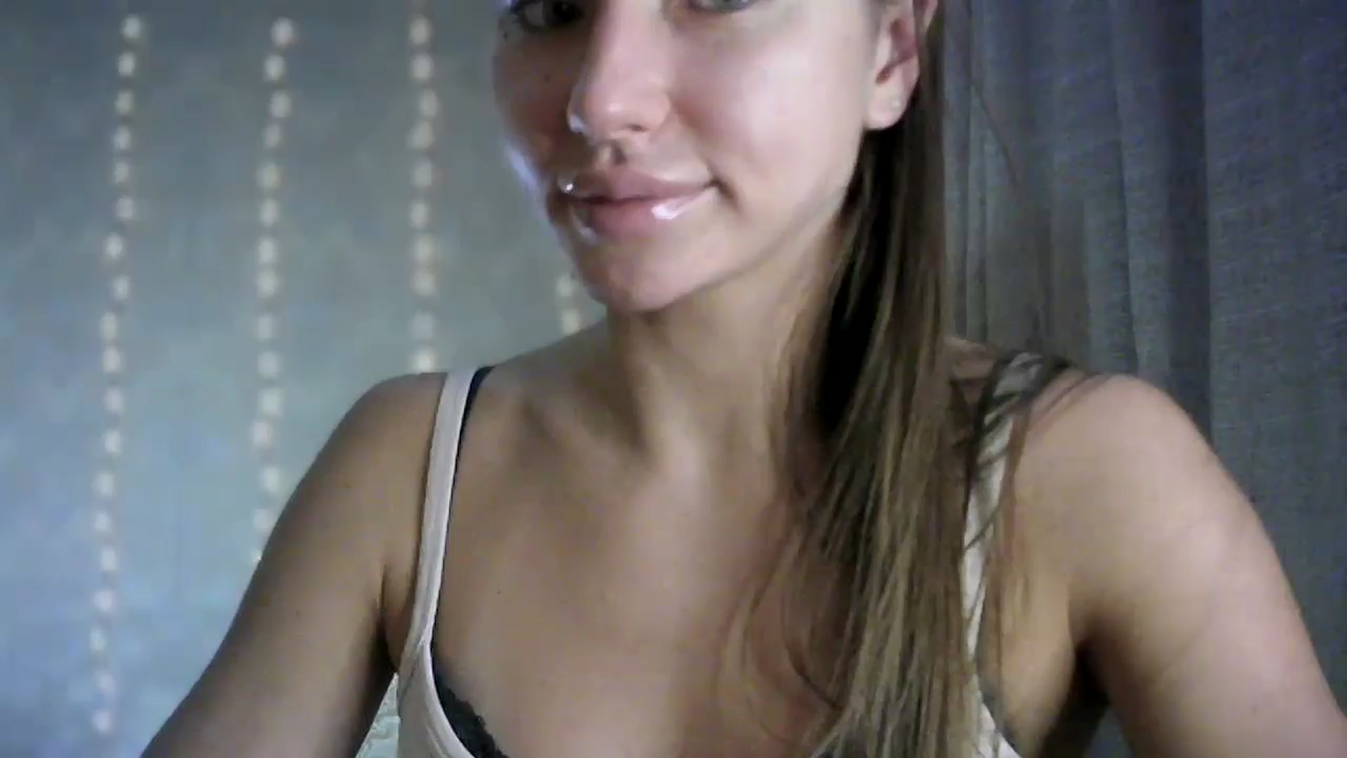 Gallery image thumbnail from bemyfriends's myfreecams stream on, 10/19/2024, 23:13 image 20 of 20