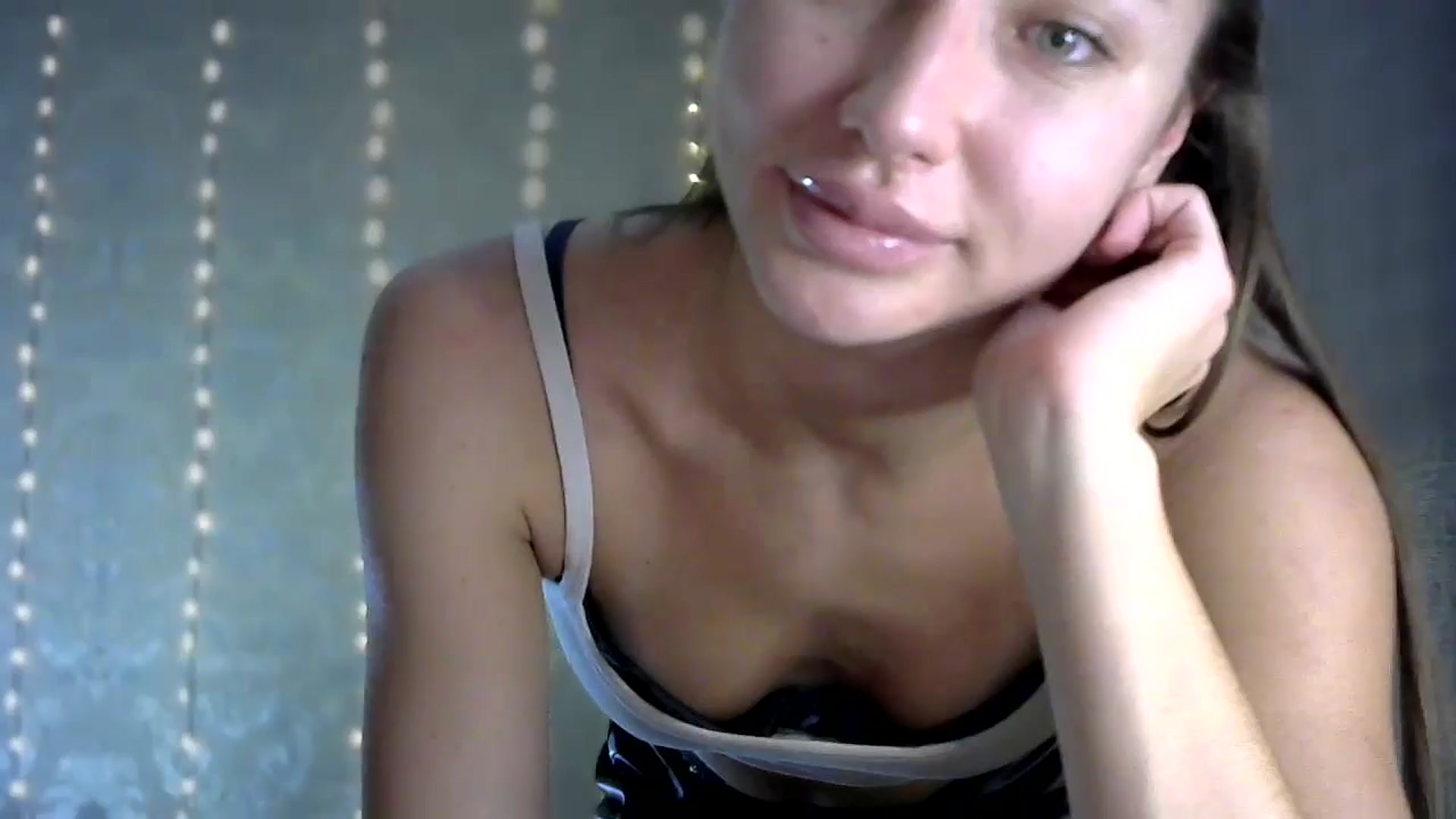 Gallery image thumbnail from bemyfriends's myfreecams stream on, 10/19/2024, 23:13 image 7 of 20