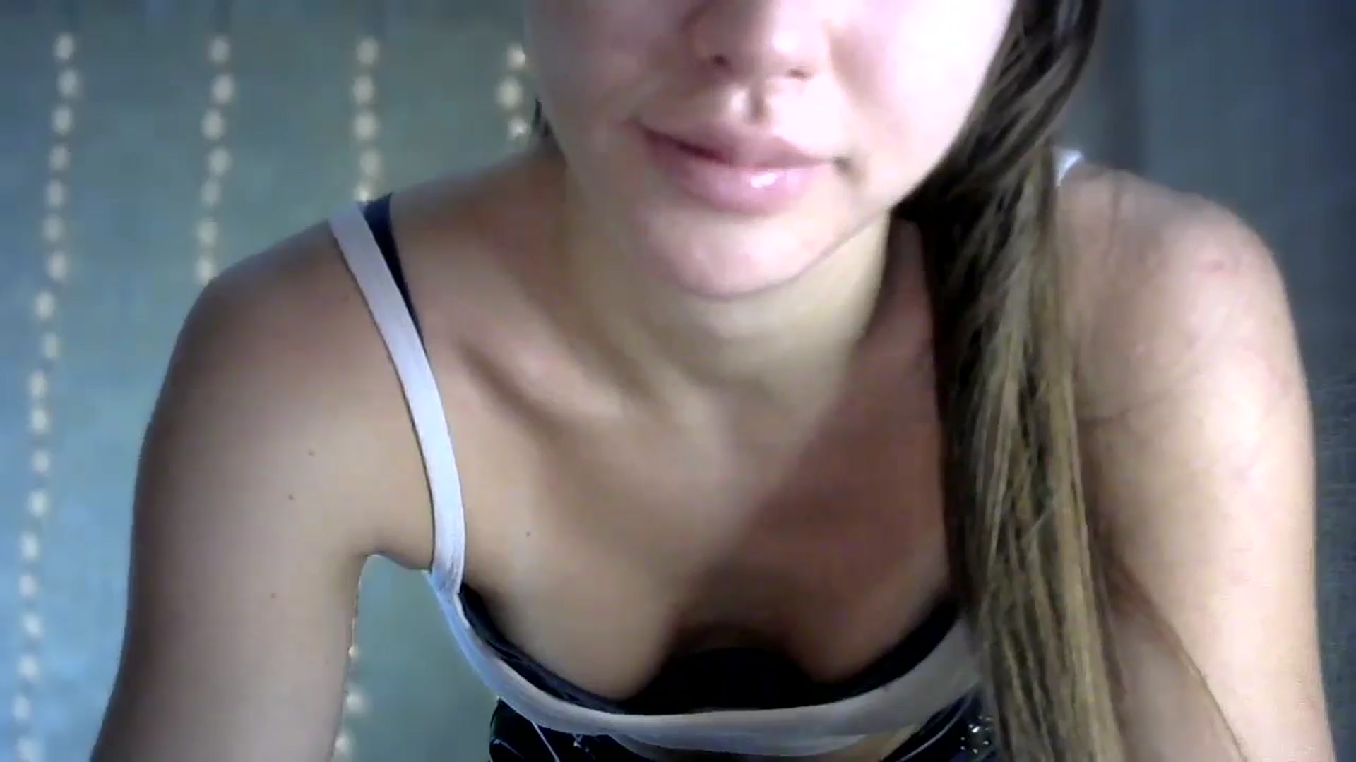 Gallery image thumbnail from bemyfriends's myfreecams stream on, 10/19/2024, 23:13 image 10 of 20