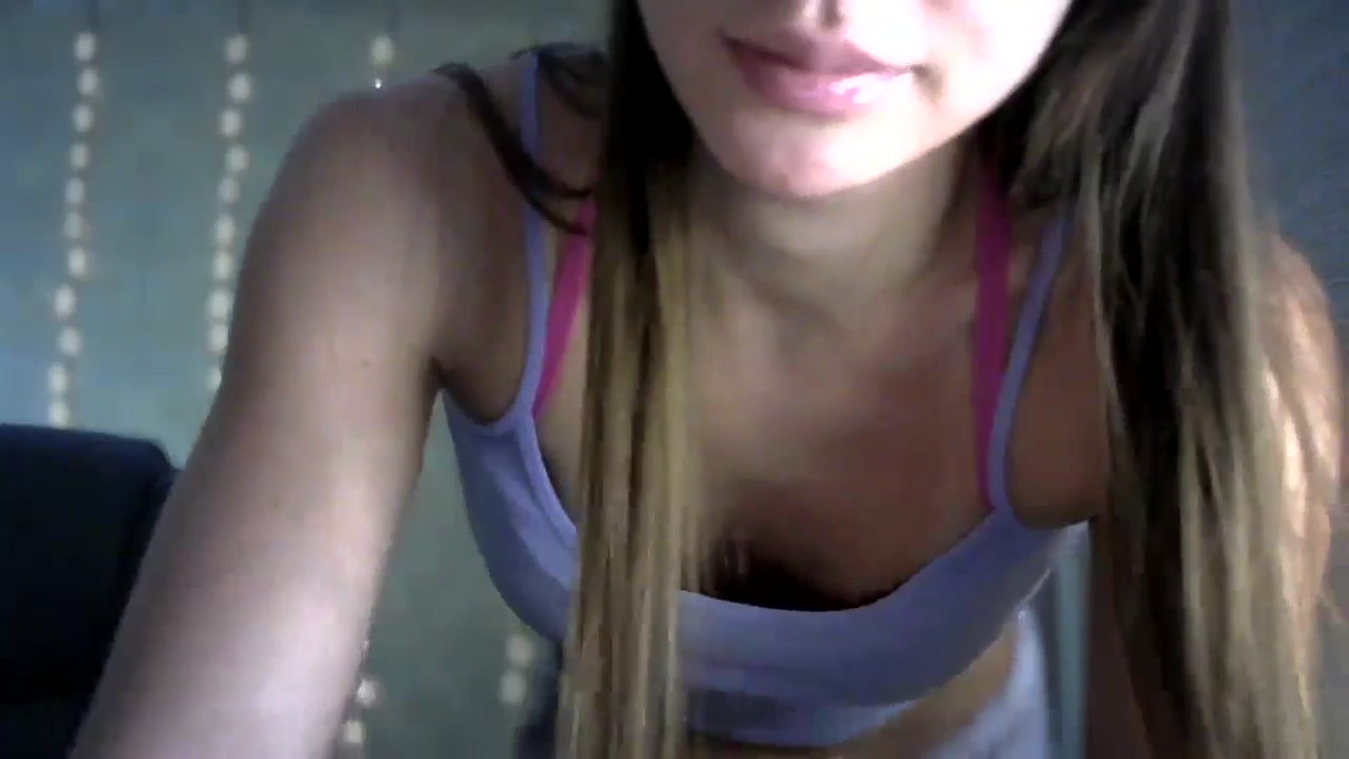 Gallery image thumbnail from bemyfriends's myfreecams stream on, 11/15/2024, 23:17 image 11 of 20
