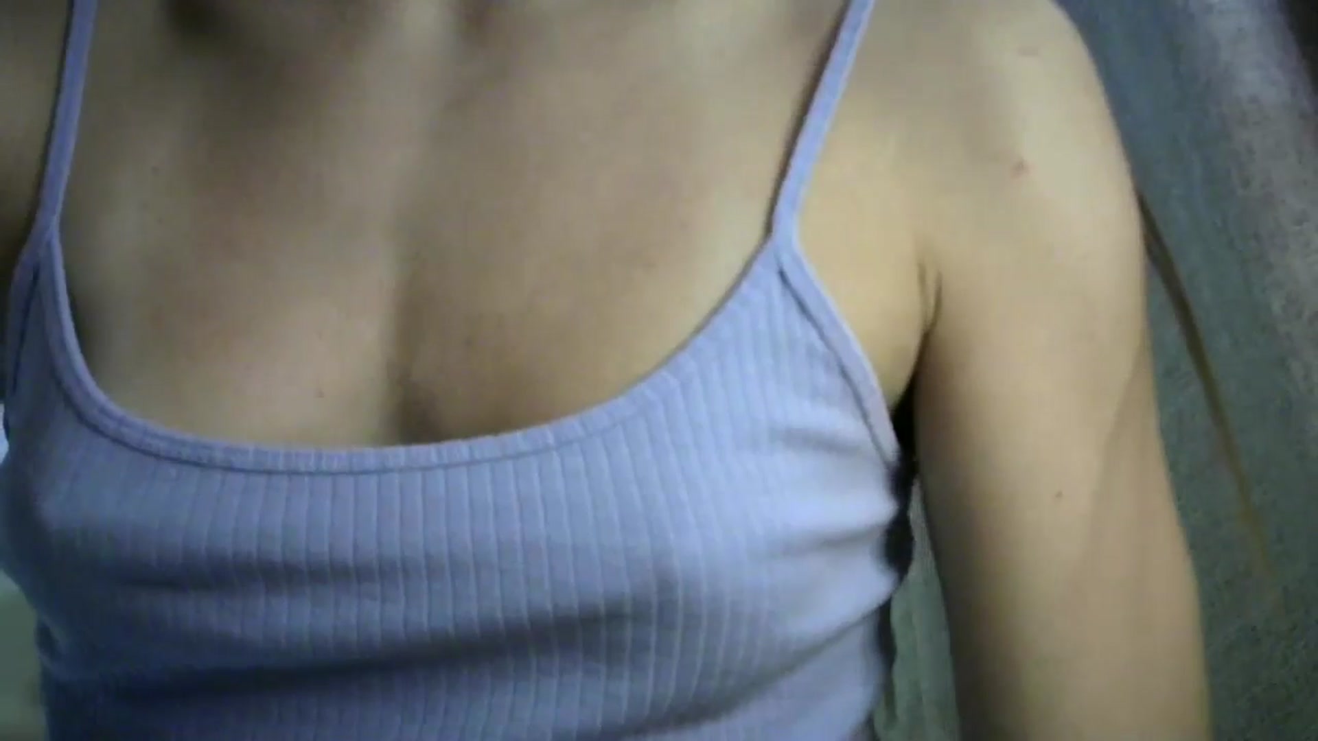Gallery image thumbnail from bemyfriends's myfreecams stream on, 11/16/2024, 01:15 image 14 of 20
