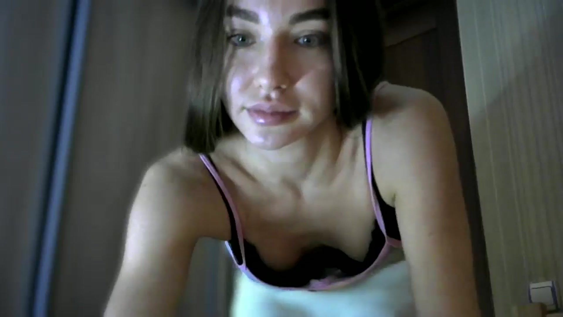 Gallery image thumbnail from bemyfriends's myfreecams stream on, 12/06/2024, 24:08 image 15 of 20