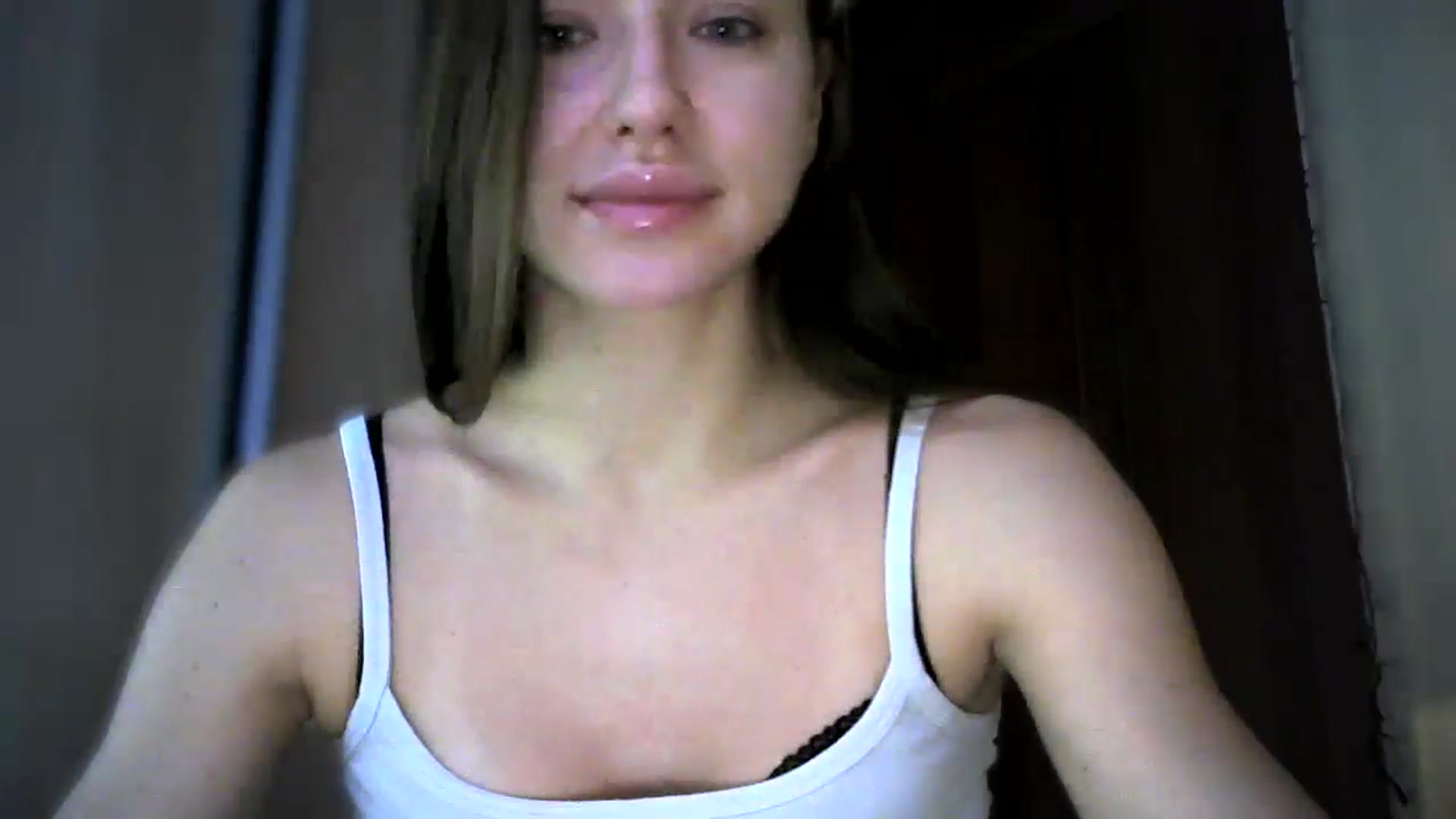 Gallery image thumbnail from bemyfriends's myfreecams stream on, 12/22/2024, 24:01 image 19 of 20