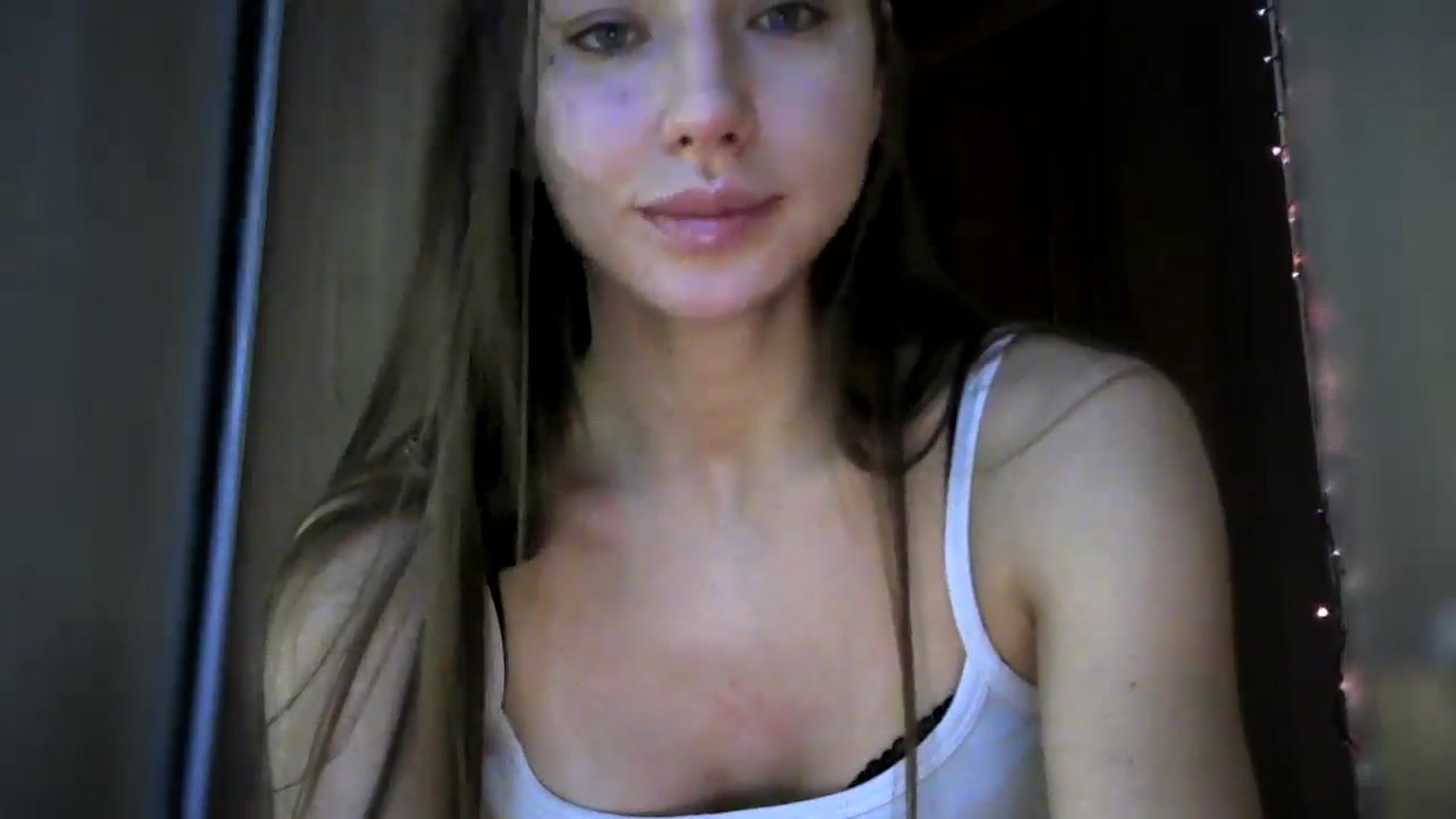 Gallery image thumbnail from bemyfriends's myfreecams stream on, 12/22/2024, 24:01 image 8 of 20