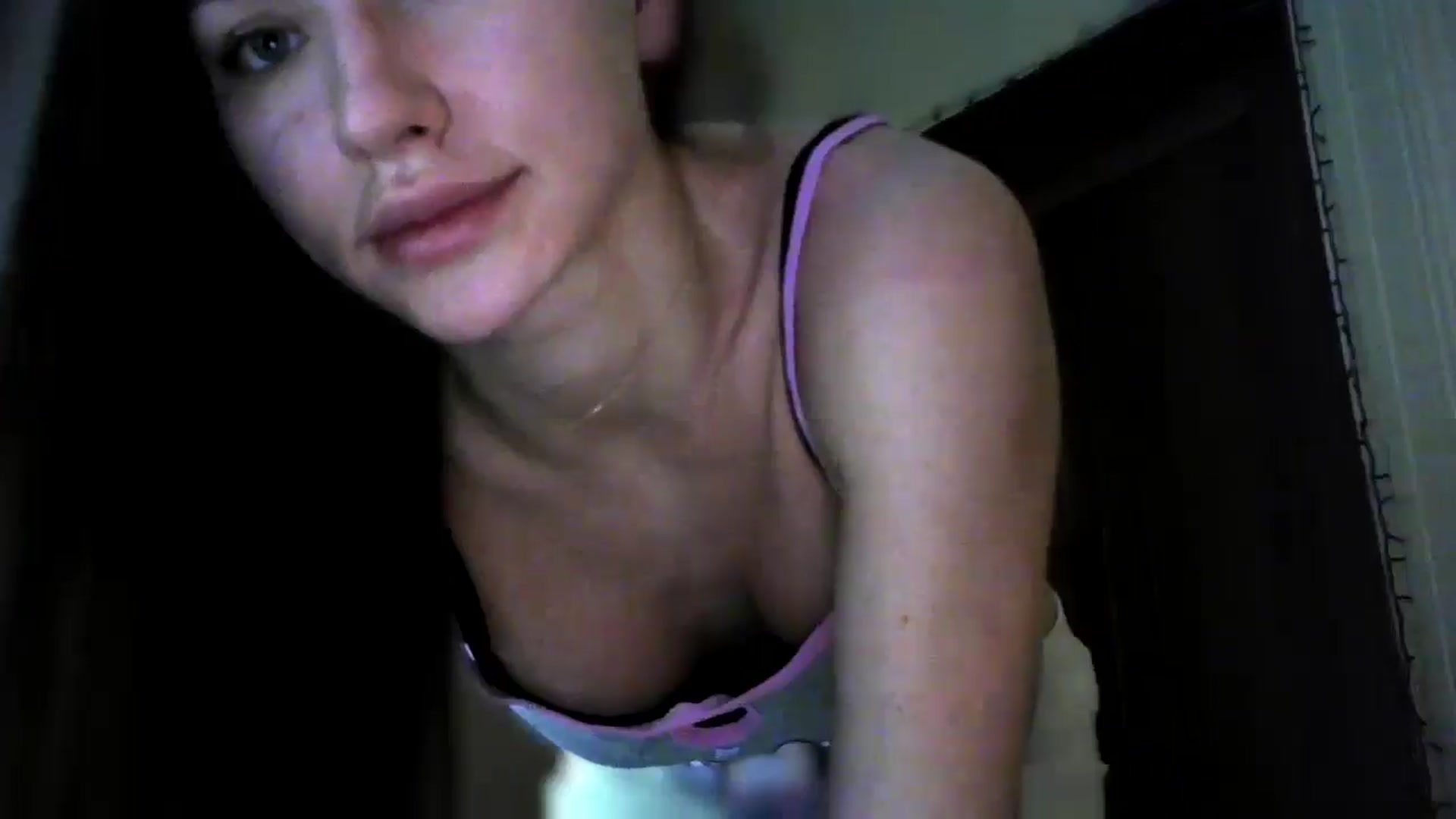 Gallery image thumbnail from bemyfriends's myfreecams stream on, 01/15/2025, 24:13 image 10 of 20