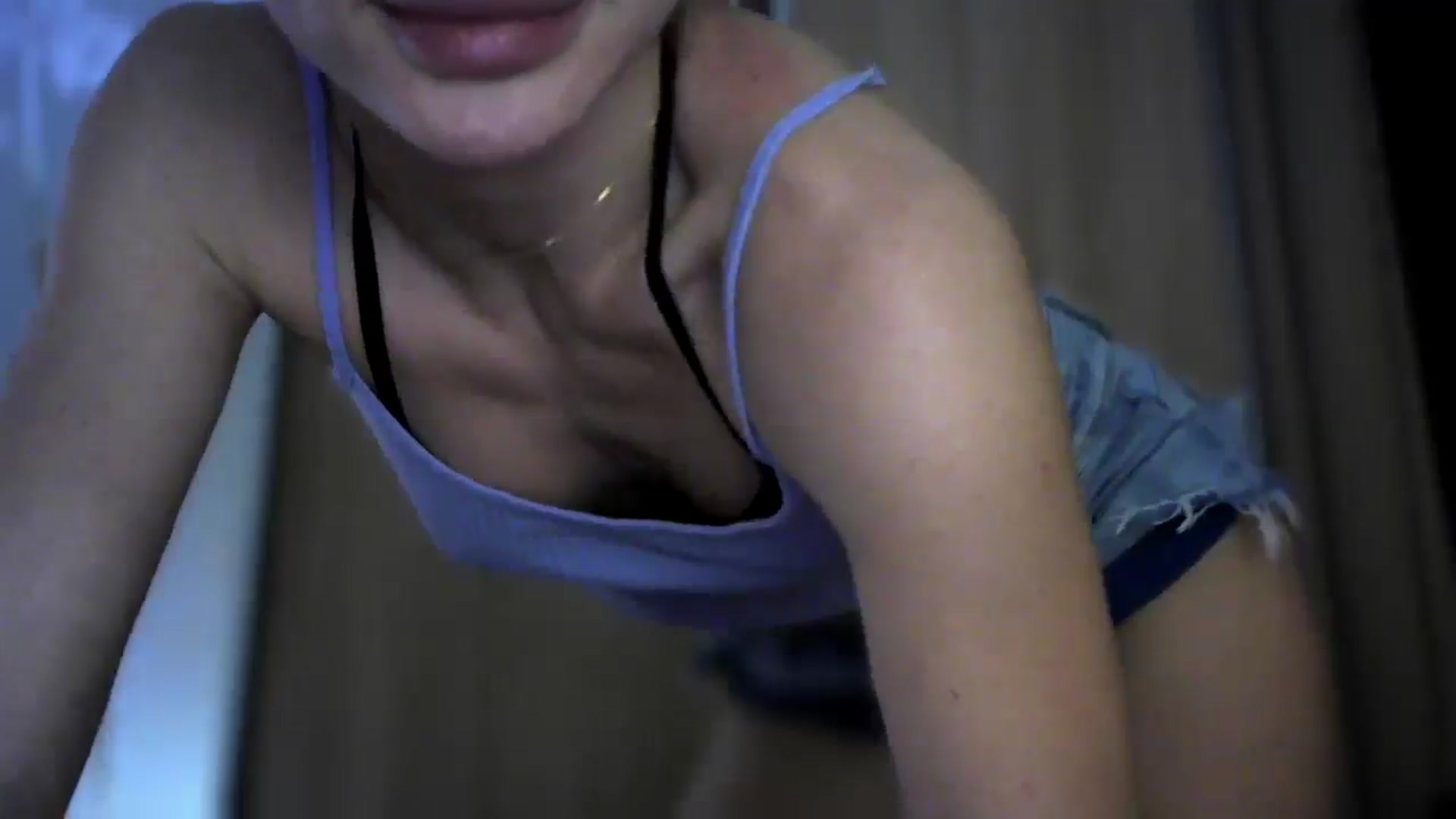 Gallery image thumbnail from bemyfriends's myfreecams stream on, 01/19/2025, 01:07 image 12 of 20