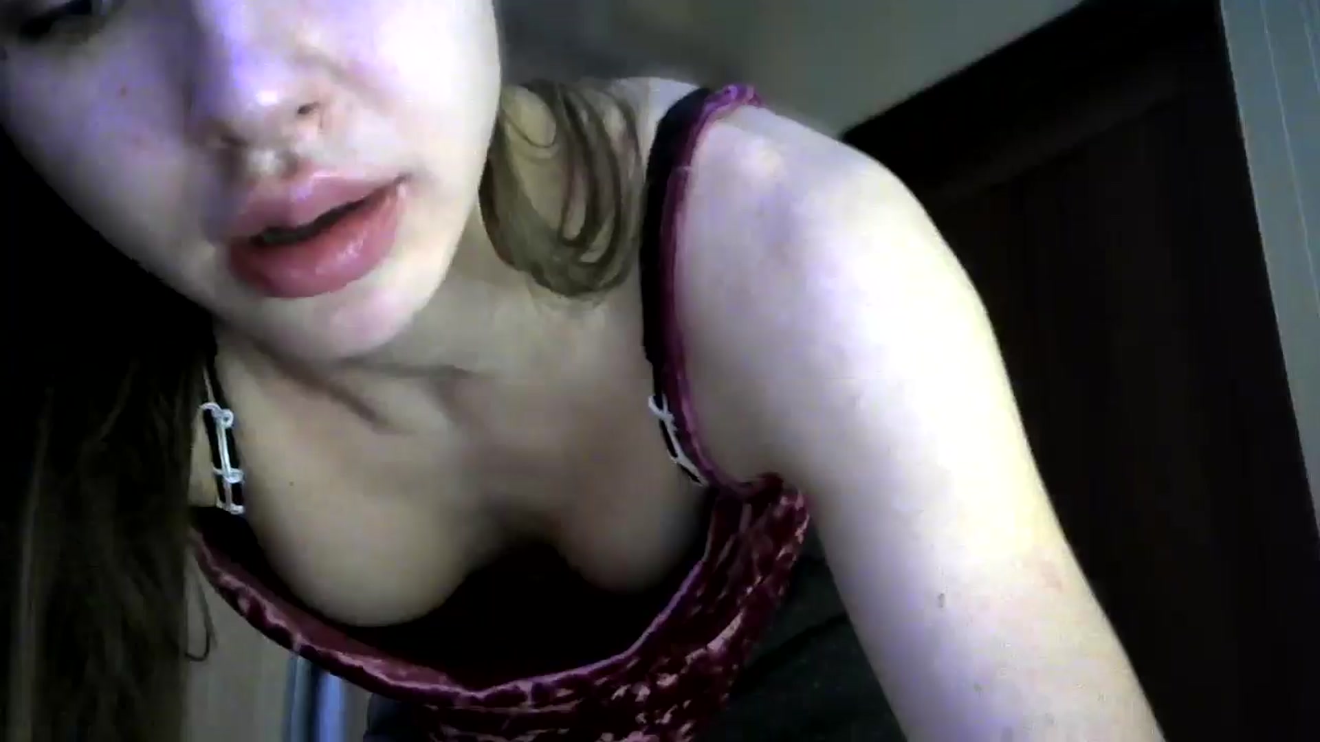 Gallery image thumbnail from bemyfriends's myfreecams stream on, 03/19/2025, 24:45 image 16 of 20