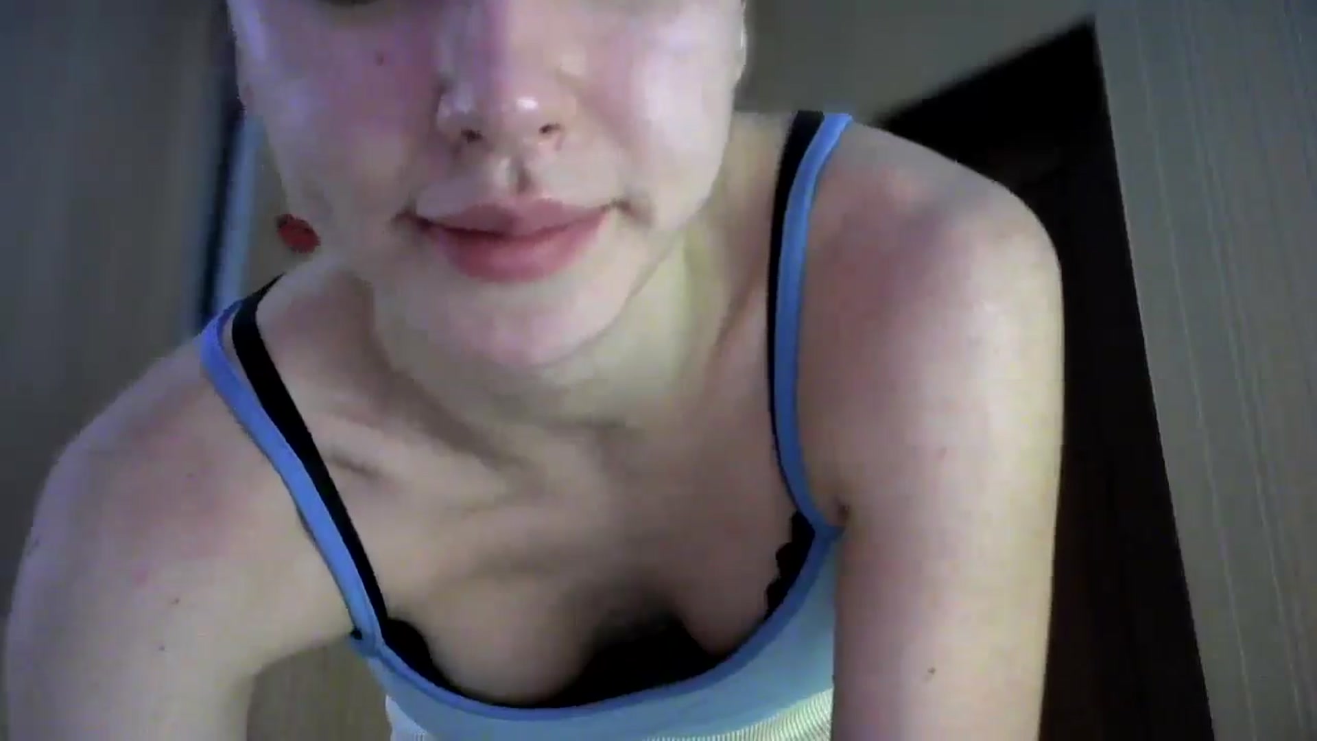 Gallery image thumbnail from bemyfriends's myfreecams stream on, 03/25/2025, 01:15 image 13 of 20