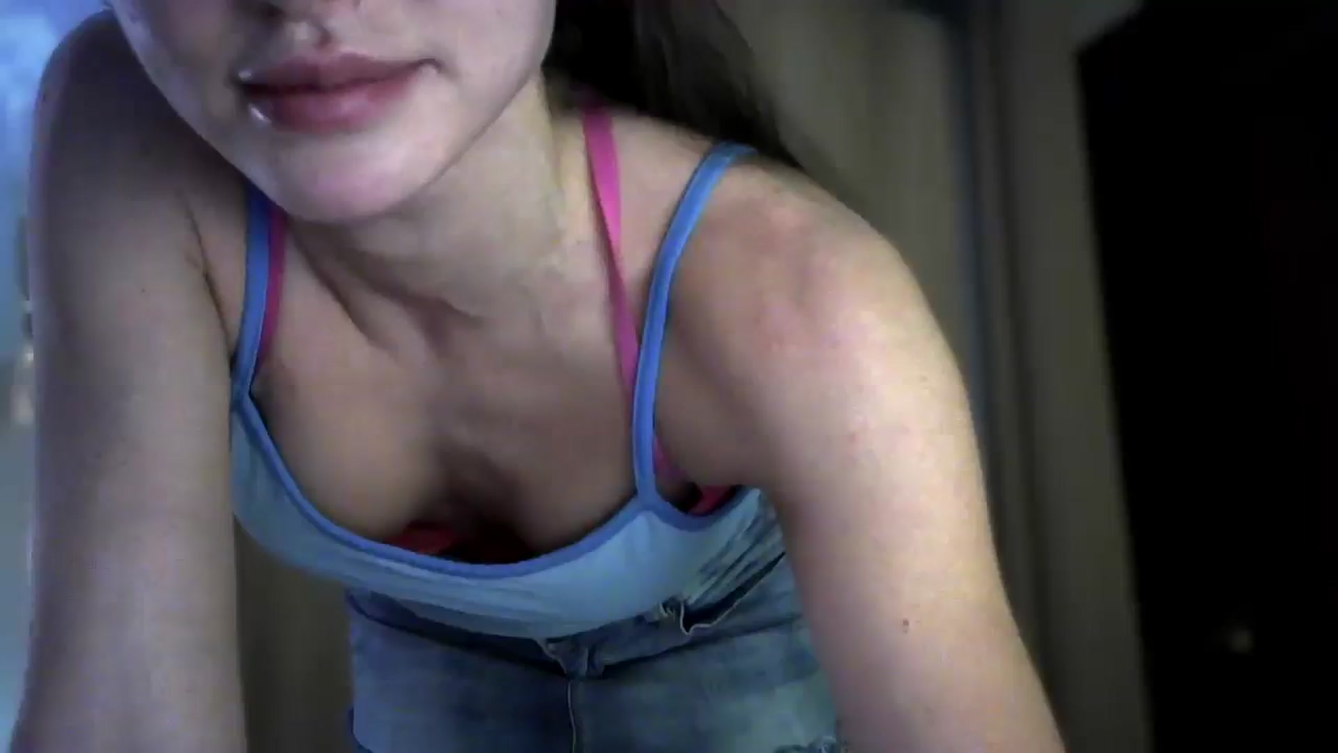 Gallery image thumbnail from bemyfriends's myfreecams stream on, 04/03/2025, 22:49 image 1 of 20
