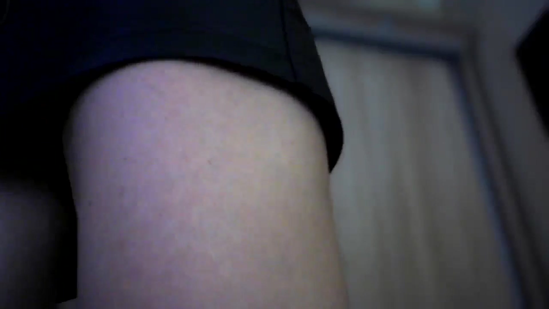 Gallery image thumbnail from bemyfriends's myfreecams stream on, 04/03/2025, 22:49 image 10 of 20