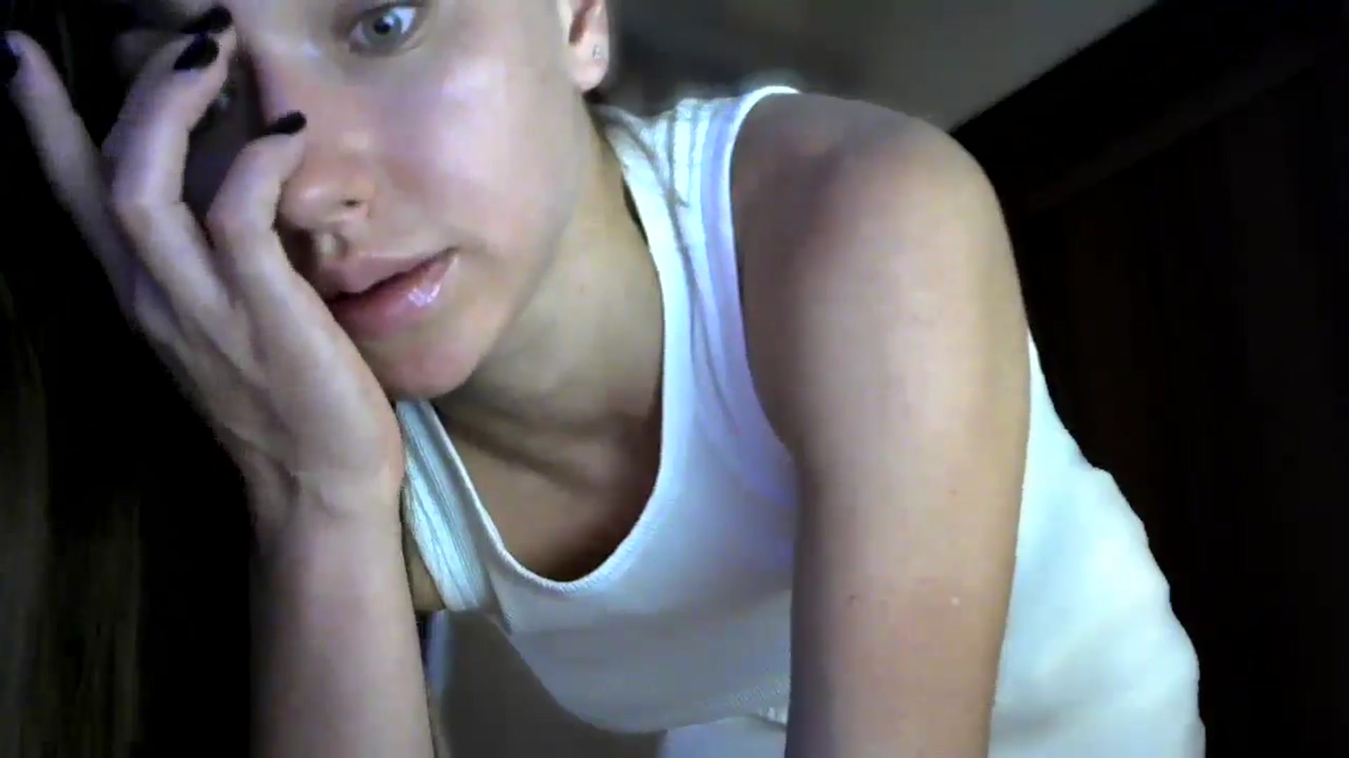 Gallery image thumbnail from bemyfriends's myfreecams stream on, 06/03/2025, 22:31 image 13 of 20