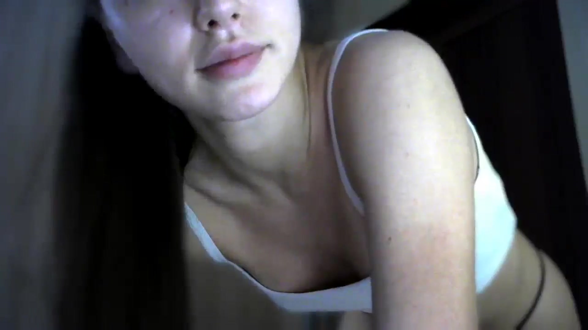 Gallery image thumbnail from bemyfriends's myfreecams stream on, 07/27/2025, 24:03 image 10 of 20