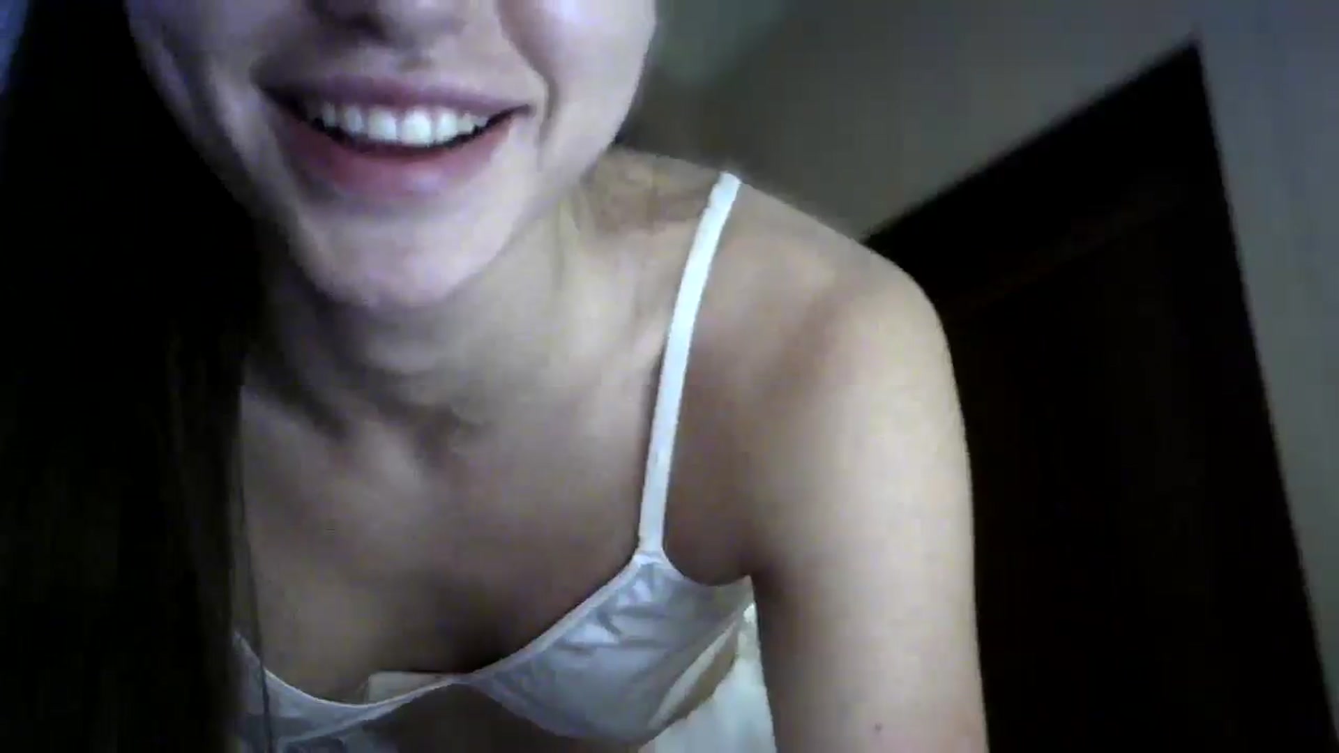 Gallery image thumbnail from bemyfriends's myfreecams stream on, 07/27/2025, 24:03 image 16 of 20