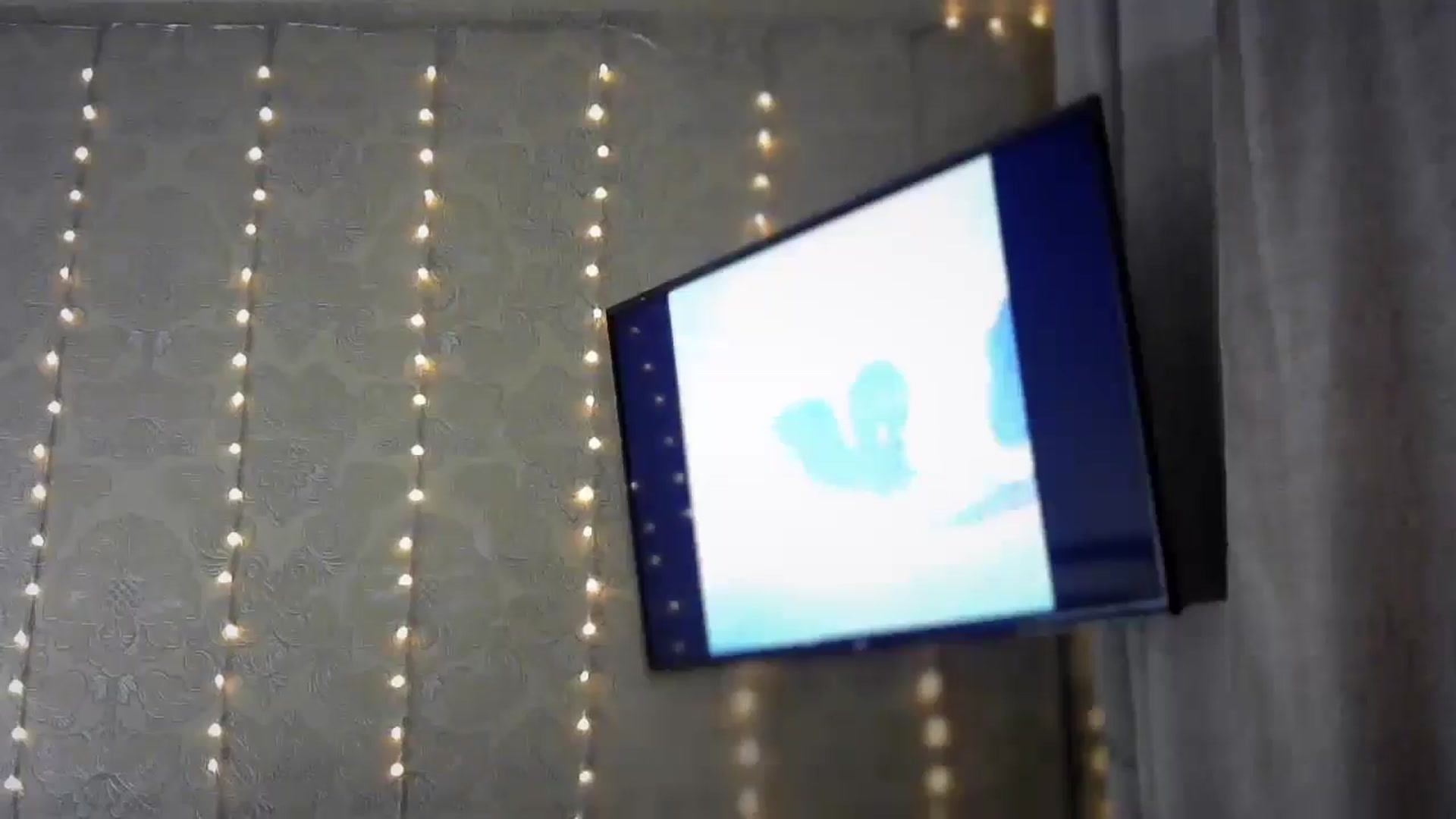 Gallery image thumbnail from bemyfriends's myfreecams stream on, 11/16/2025, 01:02 image 6 of 20