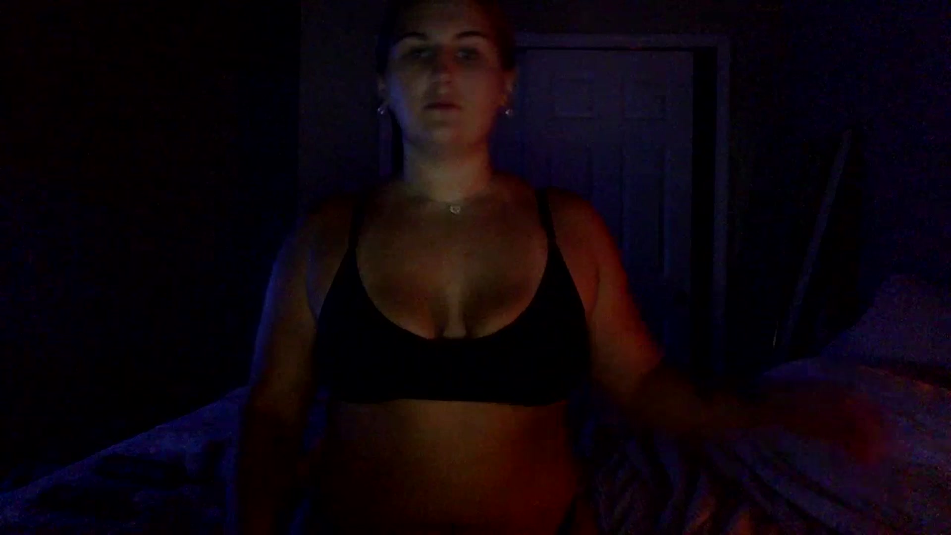 Gallery image thumbnail from berryboo22's myfreecams stream on, 07/14/2023, 01:11 image 3 of 20