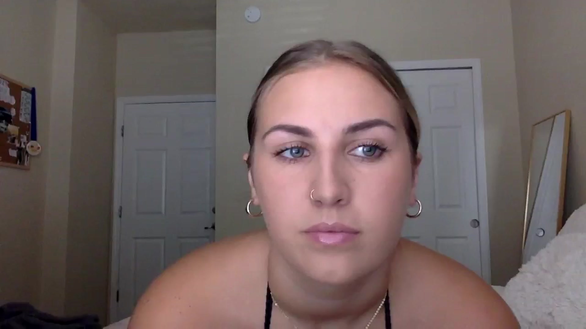 Gallery image thumbnail from berryboo22's myfreecams stream on, 07/24/2023, 19:01 image 8 of 20