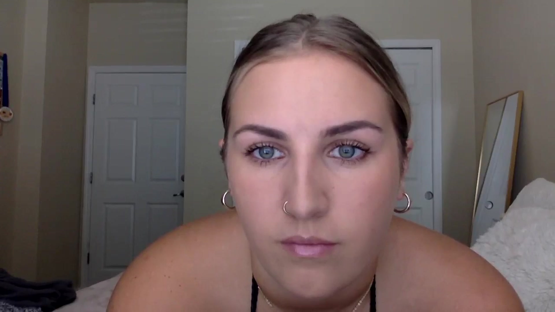 Gallery image thumbnail from berryboo22's myfreecams stream on, 07/24/2023, 19:01 image 2 of 20